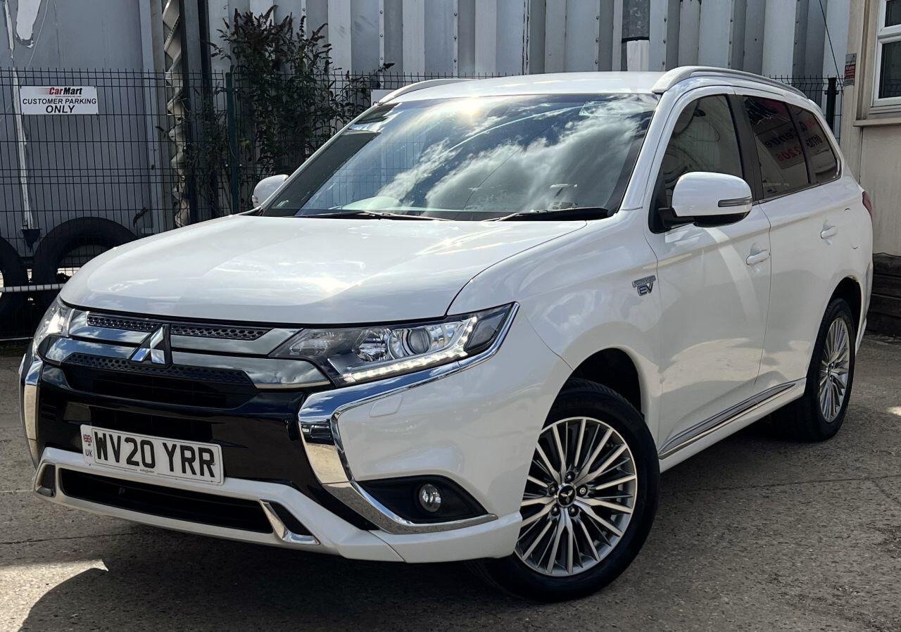 Mitsubishi Outlander view 2