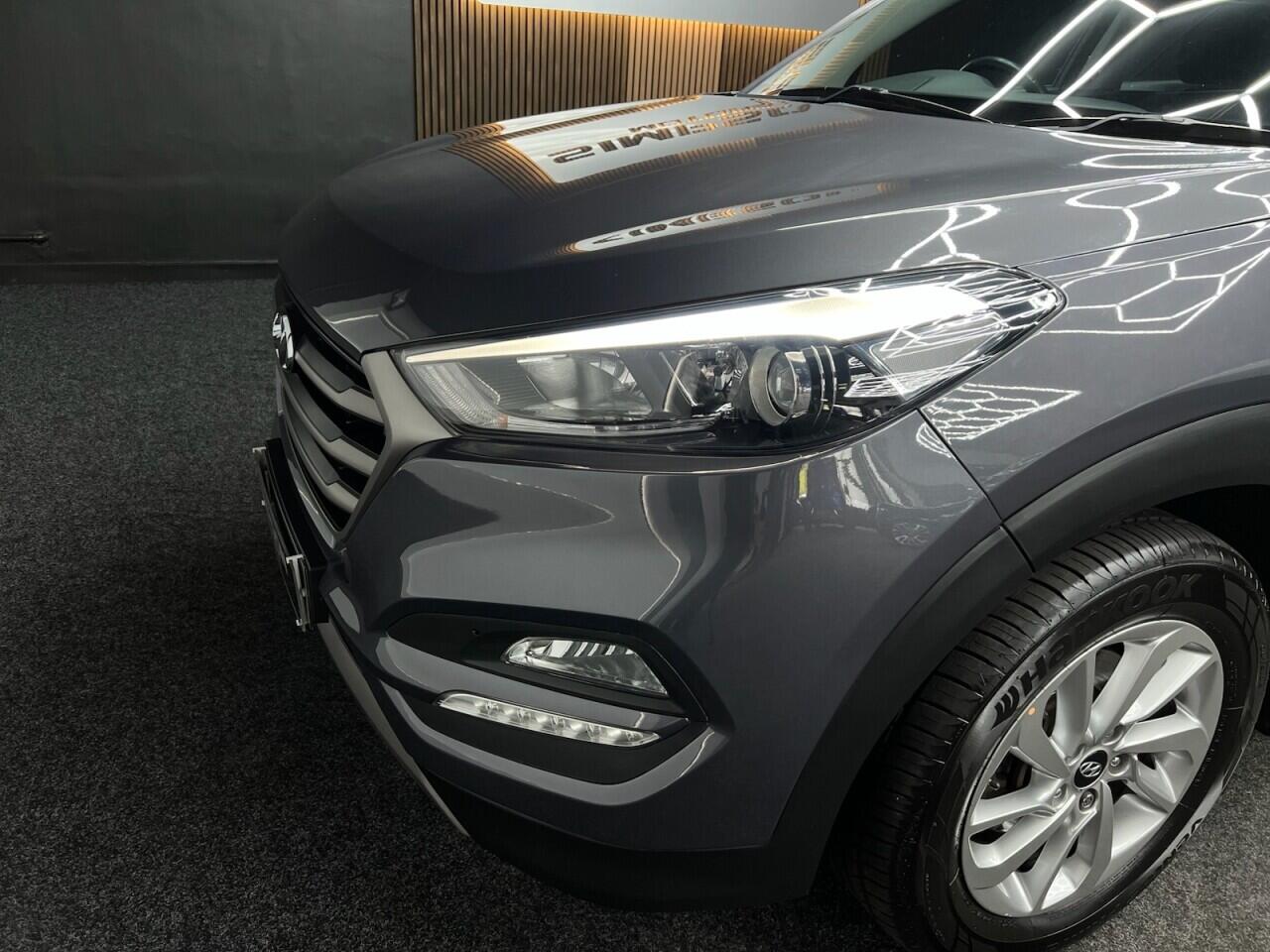 Hyundai Tucson view 22