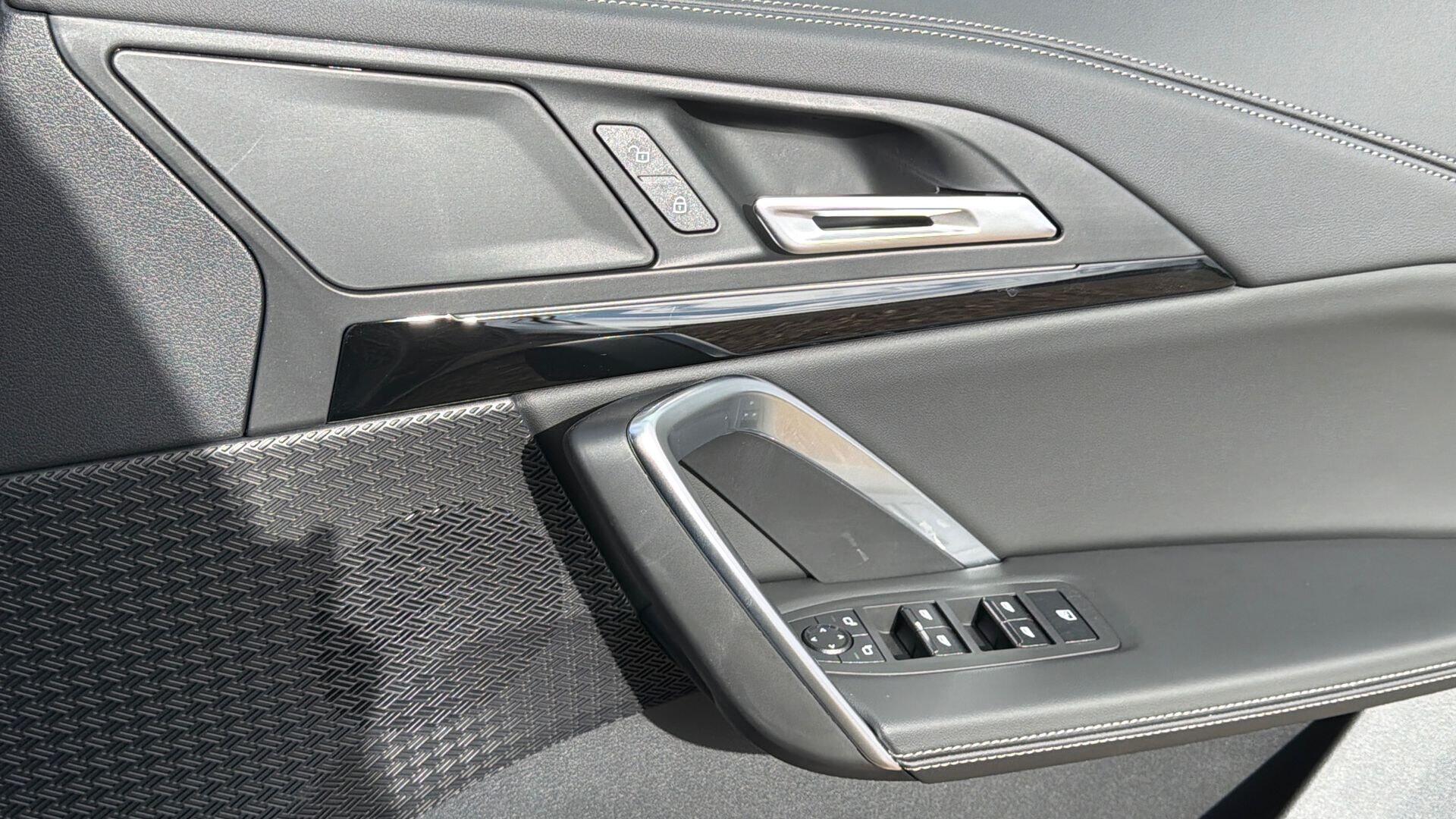 BMW X1 view 21