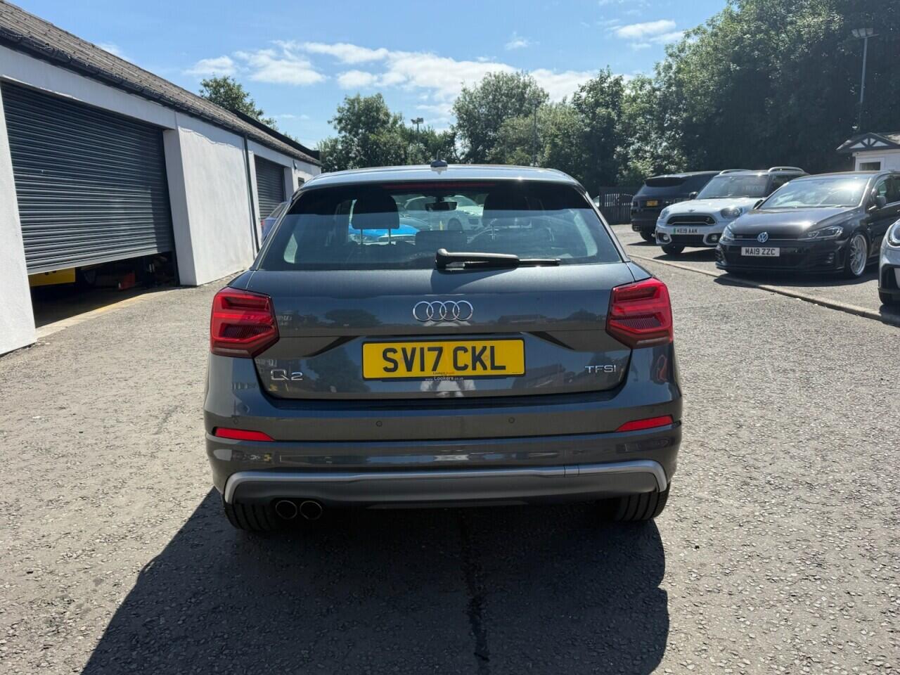 Audi Q2 view 5