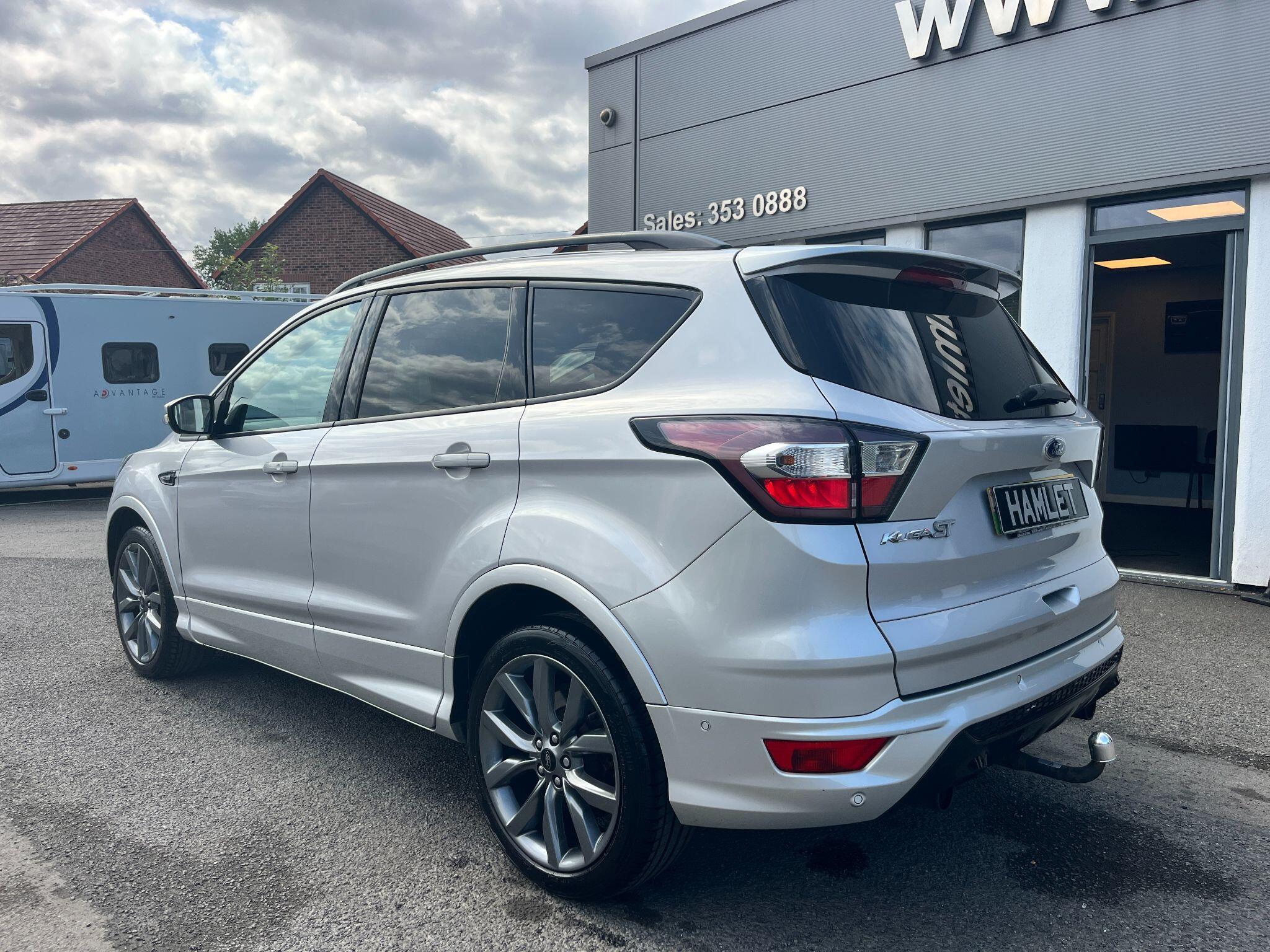 Ford Kuga view 4