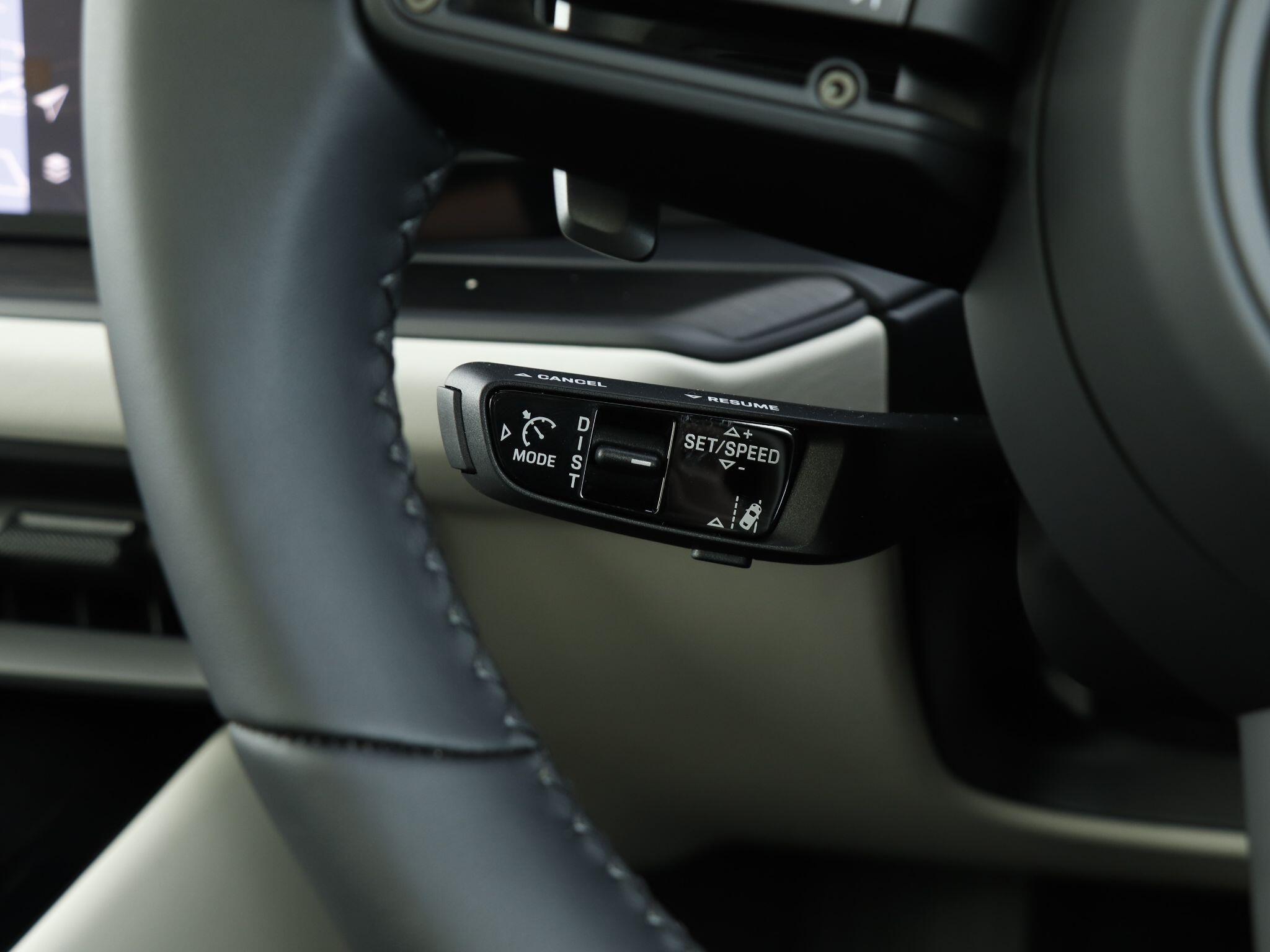 Porsche Cayenne view 19