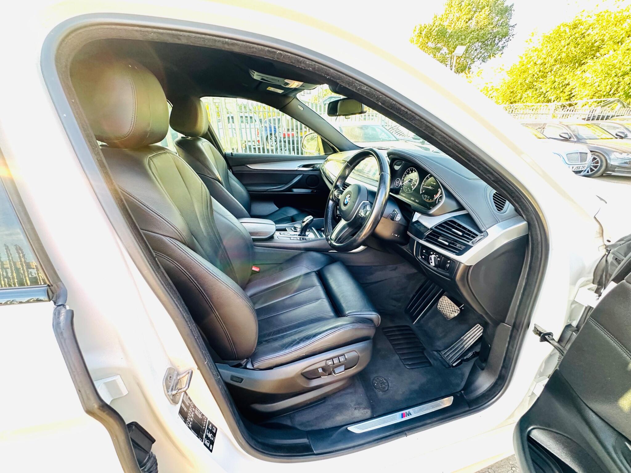 BMW X6 view 2