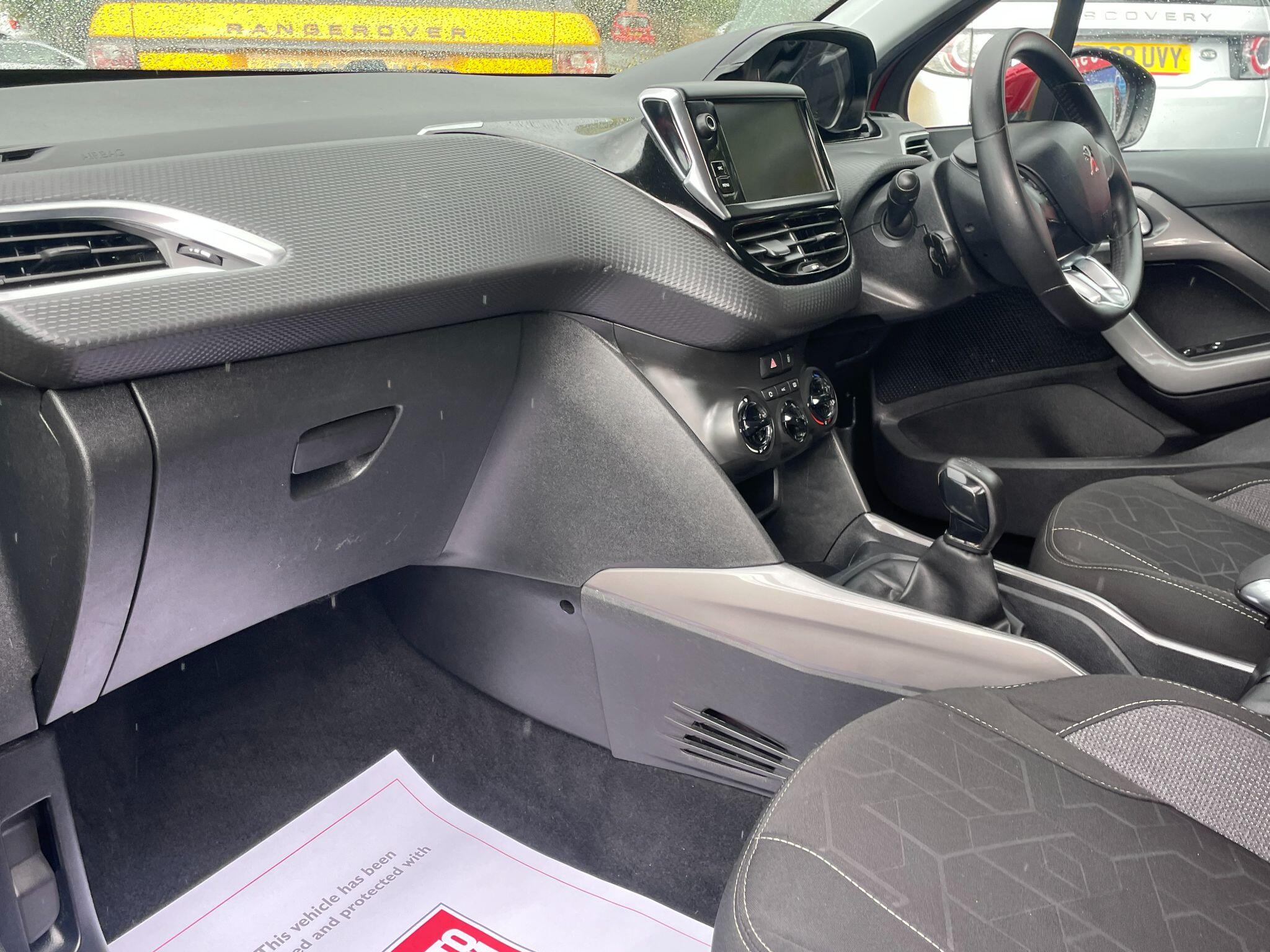 Peugeot 2008 view 24