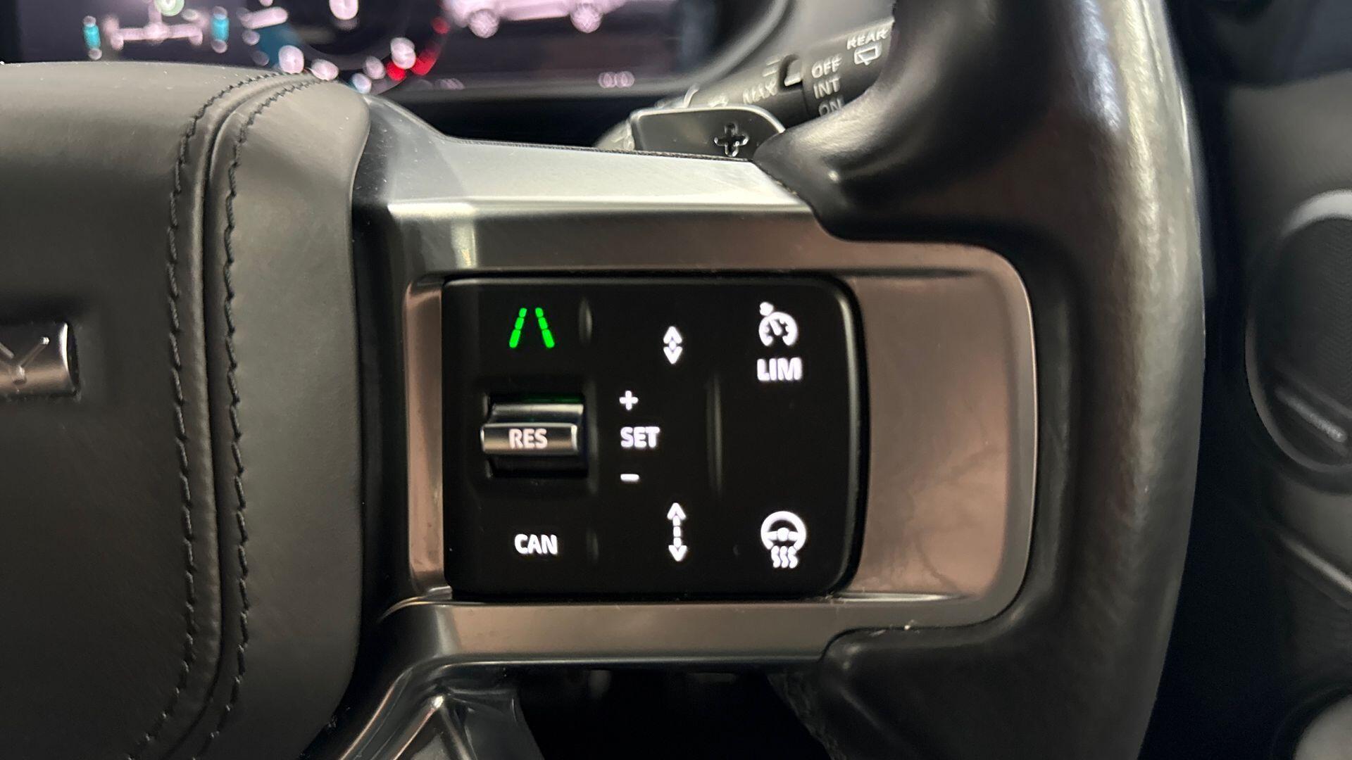 Land Rover Discovery view 26