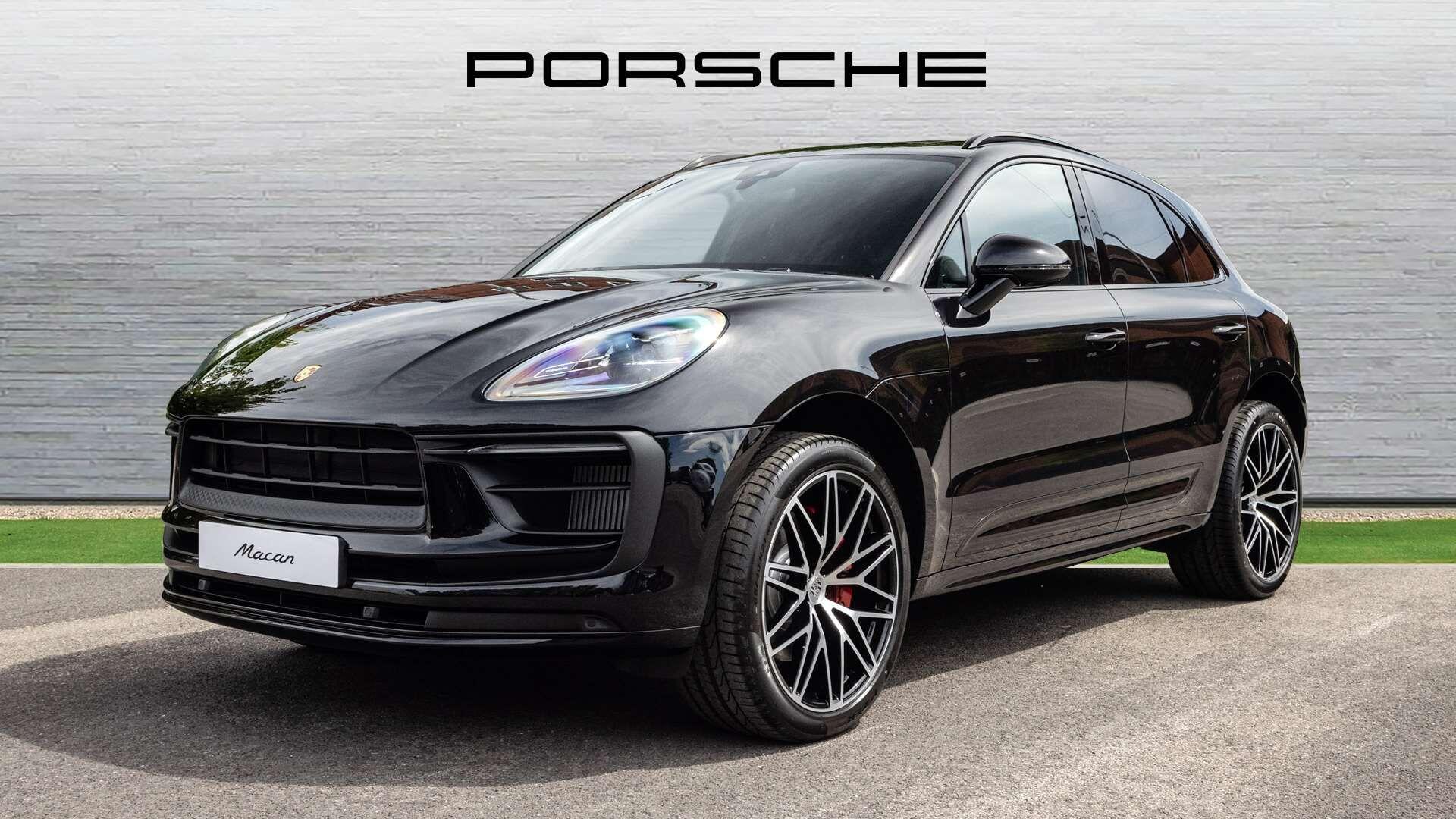 Porsche Macan view 3