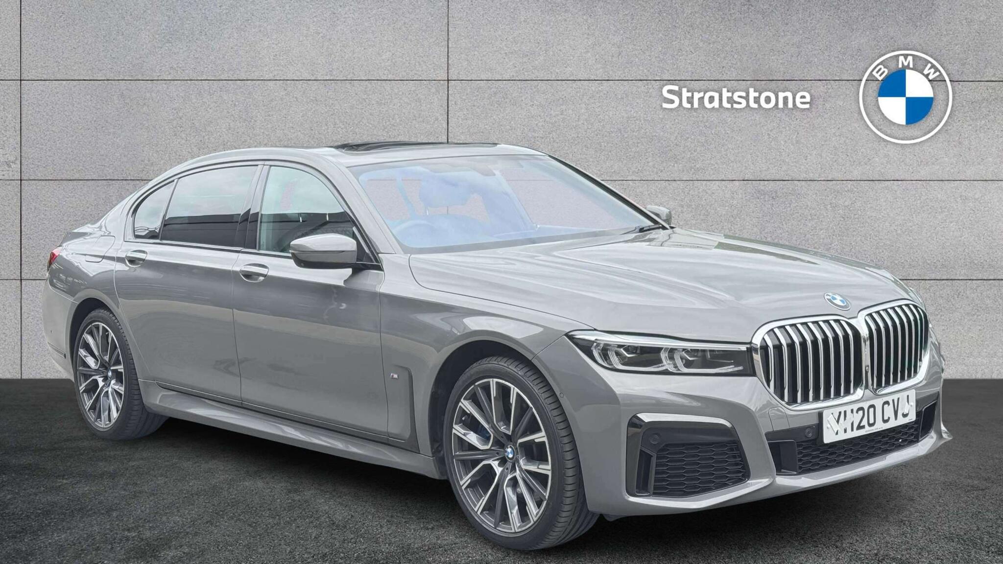 BMW 7 Series view 3