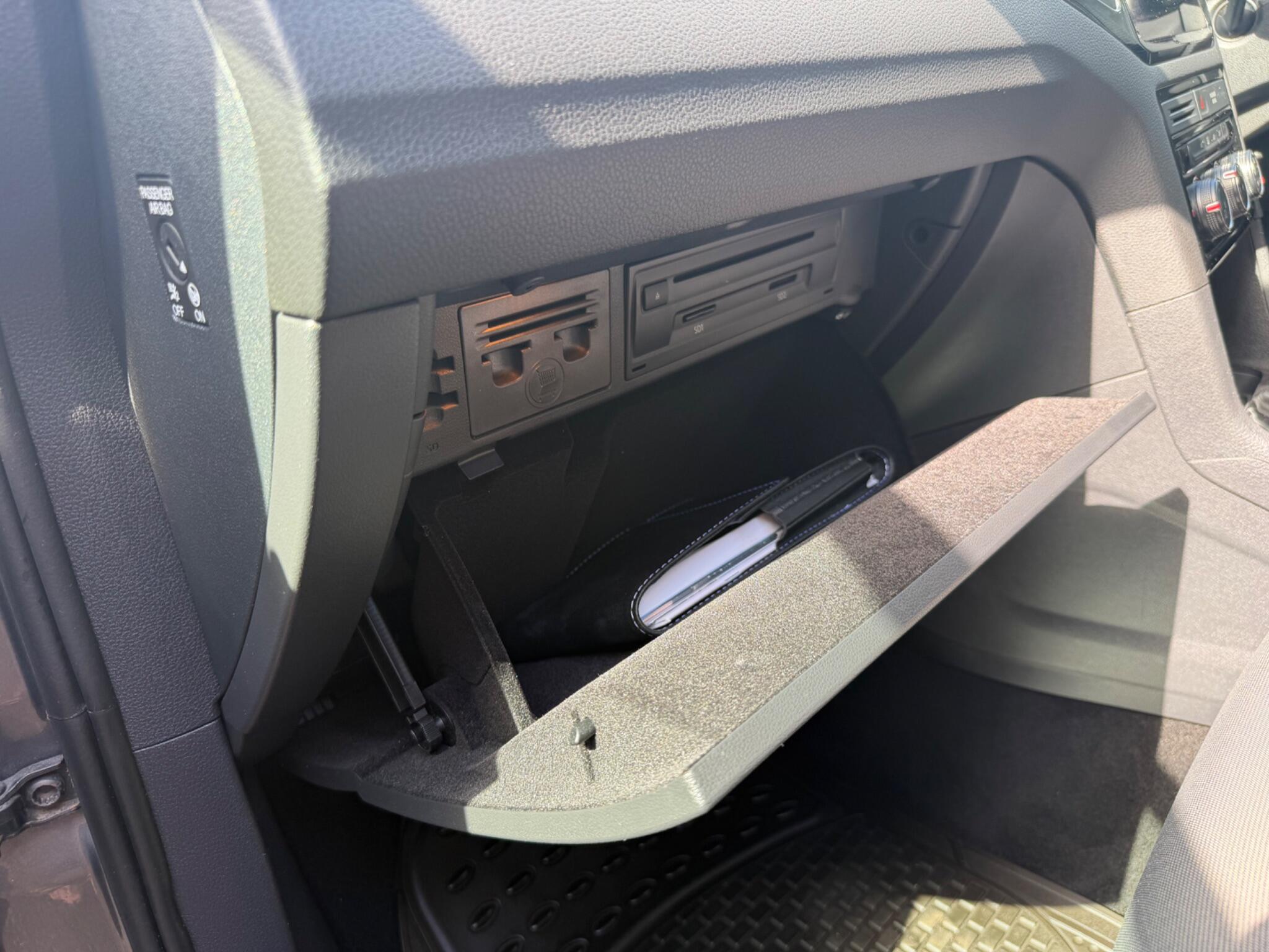 Volkswagen Golf Sportsvan view 7