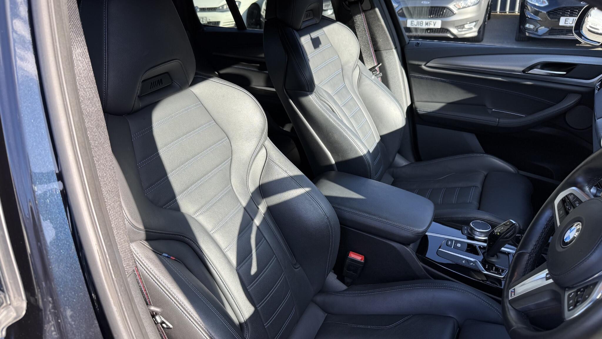 BMW X3 view 31