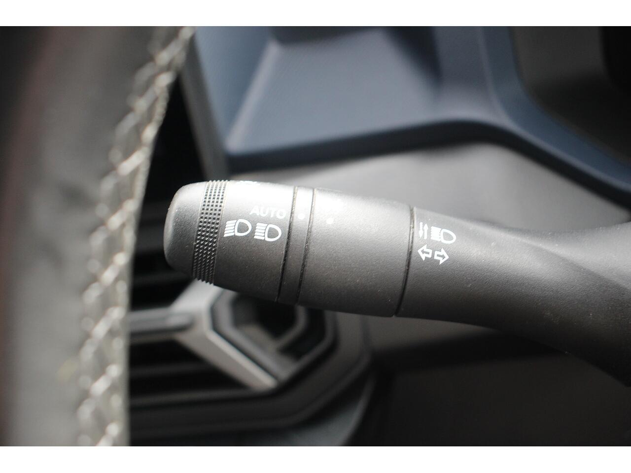 Dacia Duster view 25
