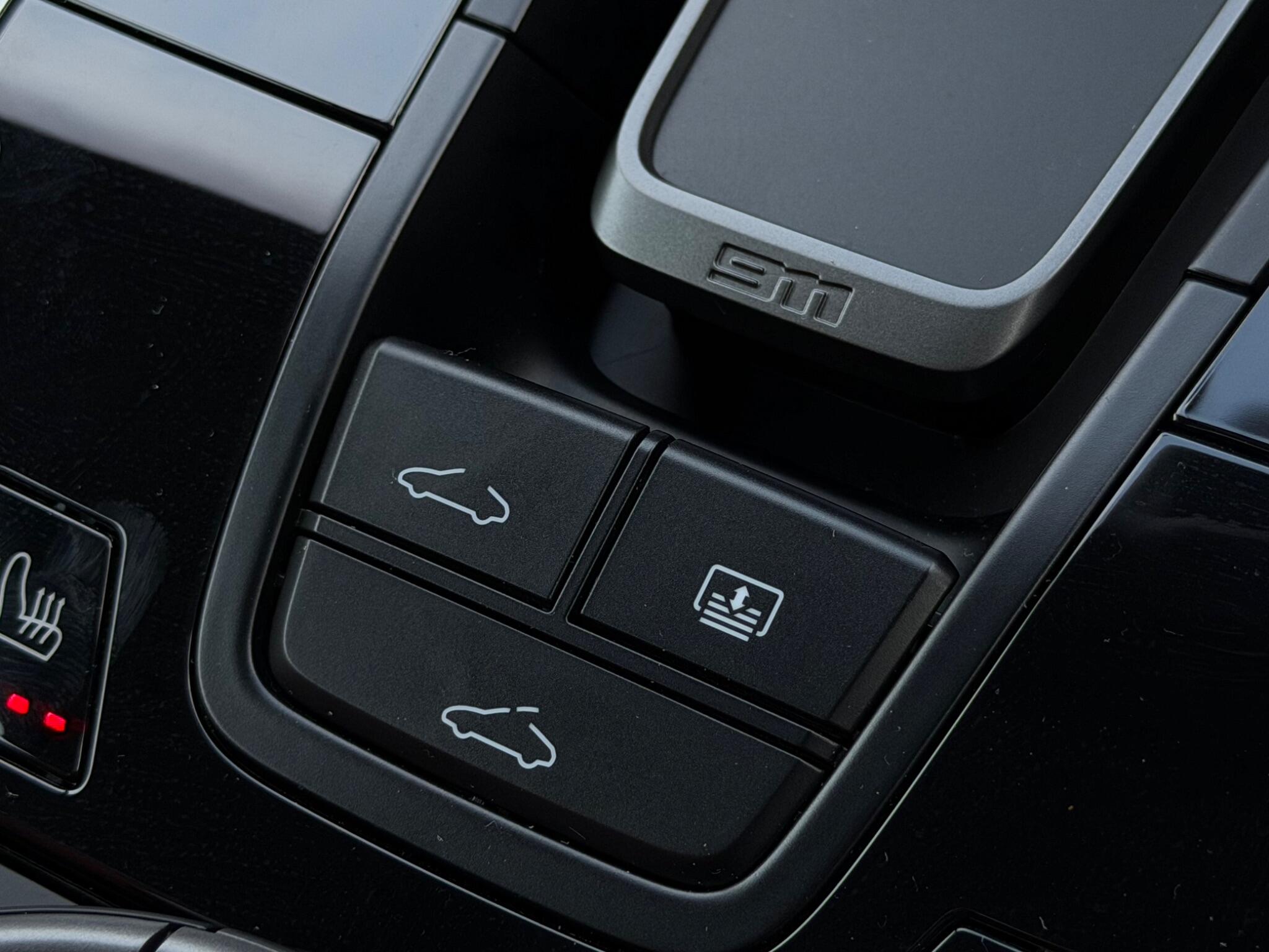 Porsche 911 view 40