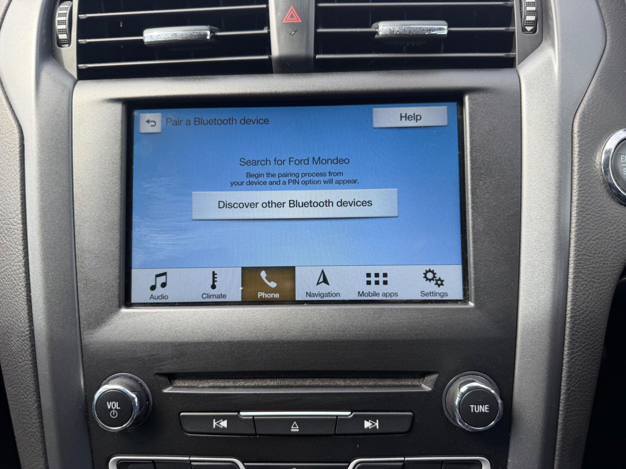 Ford Mondeo view 22