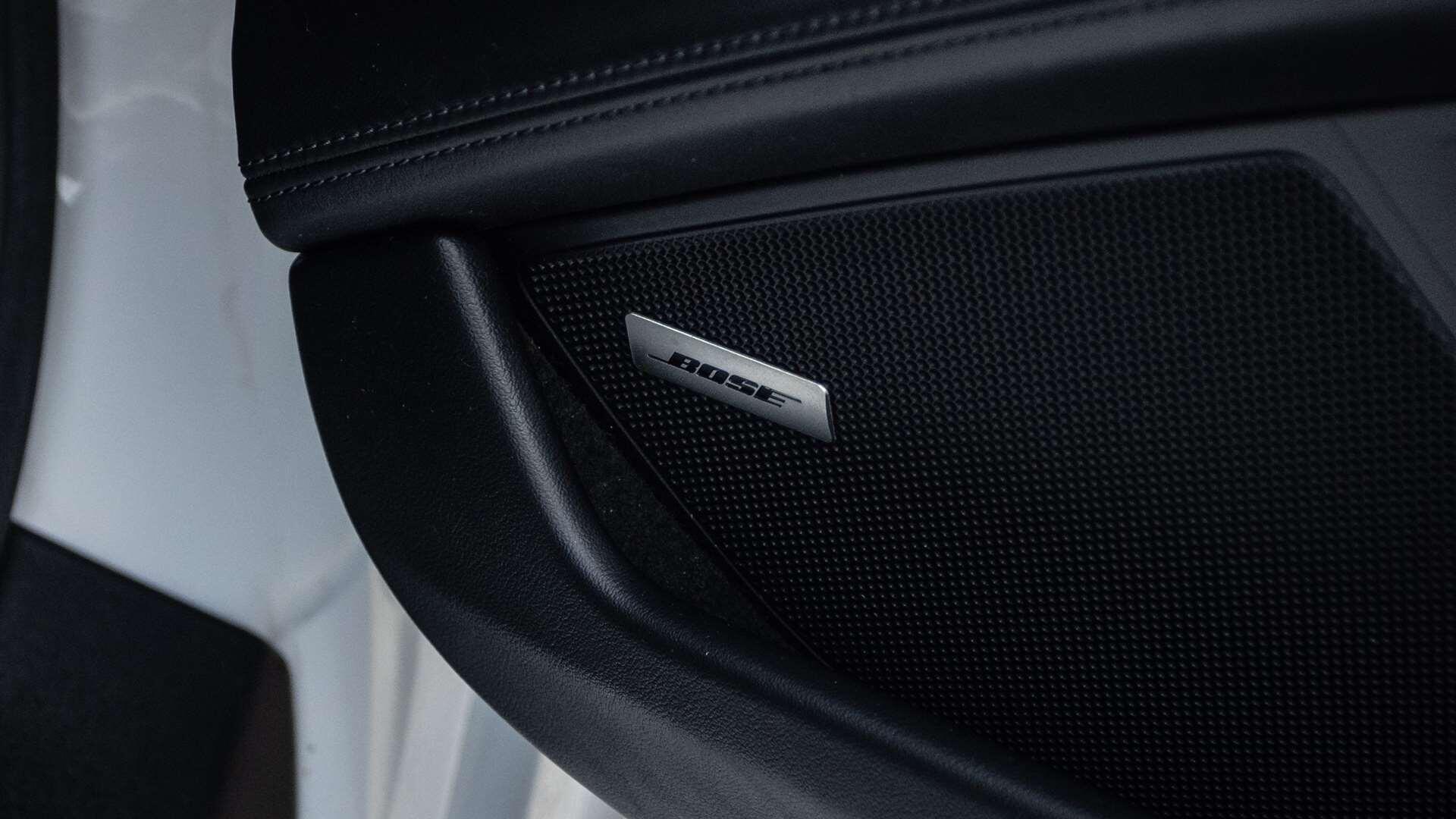 Porsche 911 view 27