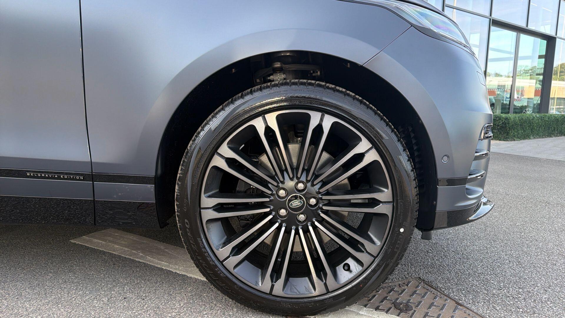 Land Rover Range Rover Velar view 20