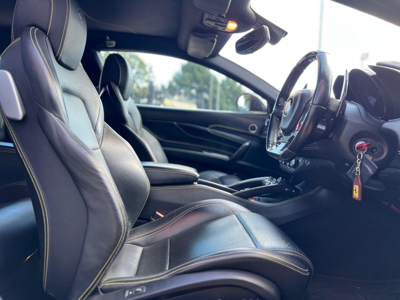 Ferrari FF view 10