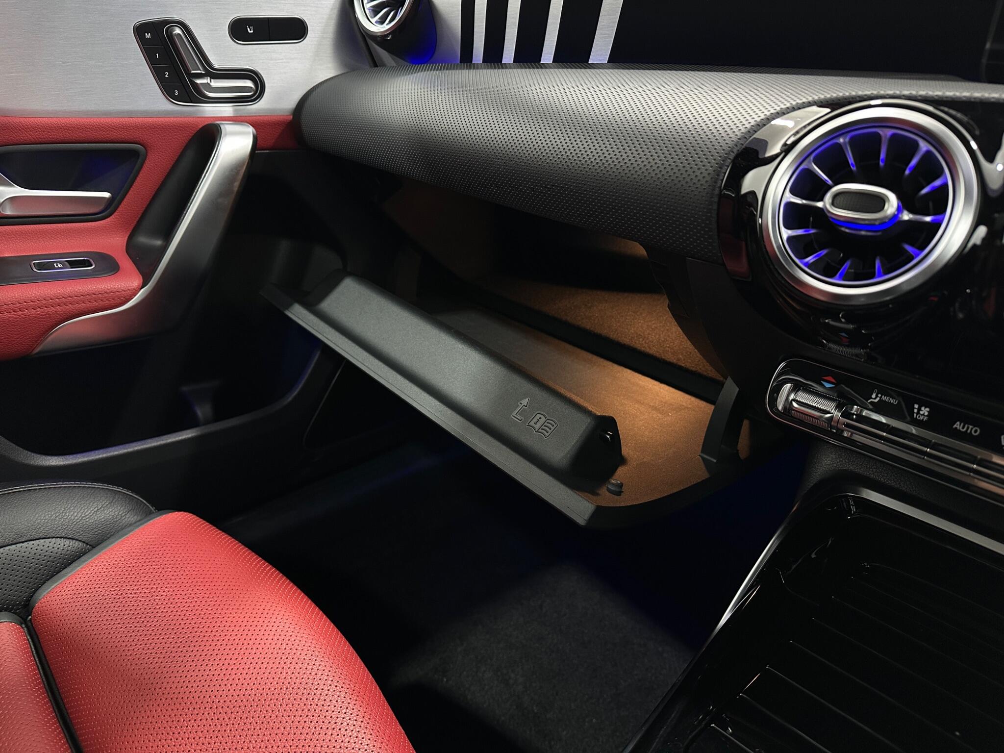 Mercedes-Benz A Class view 30