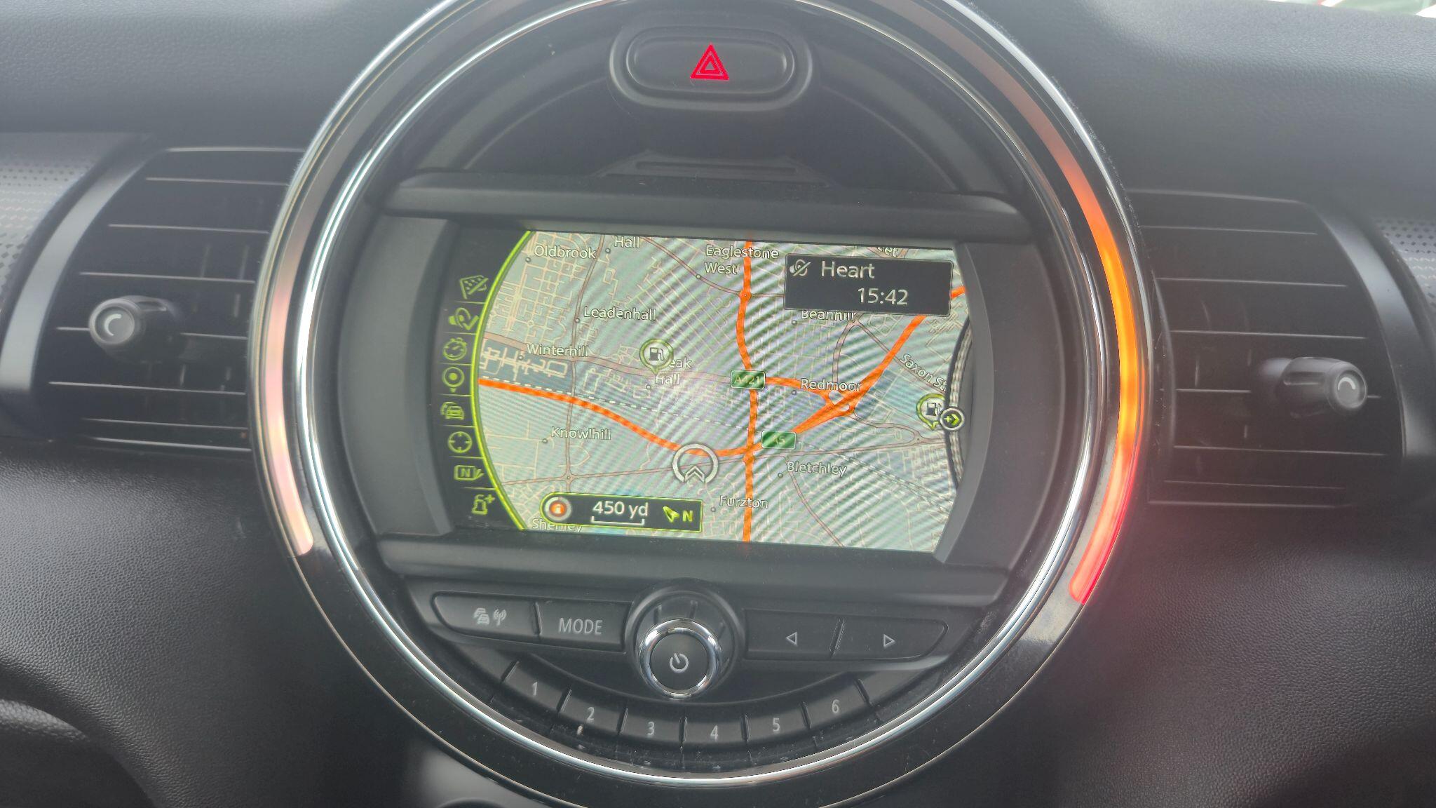 Mini Hatch view 14