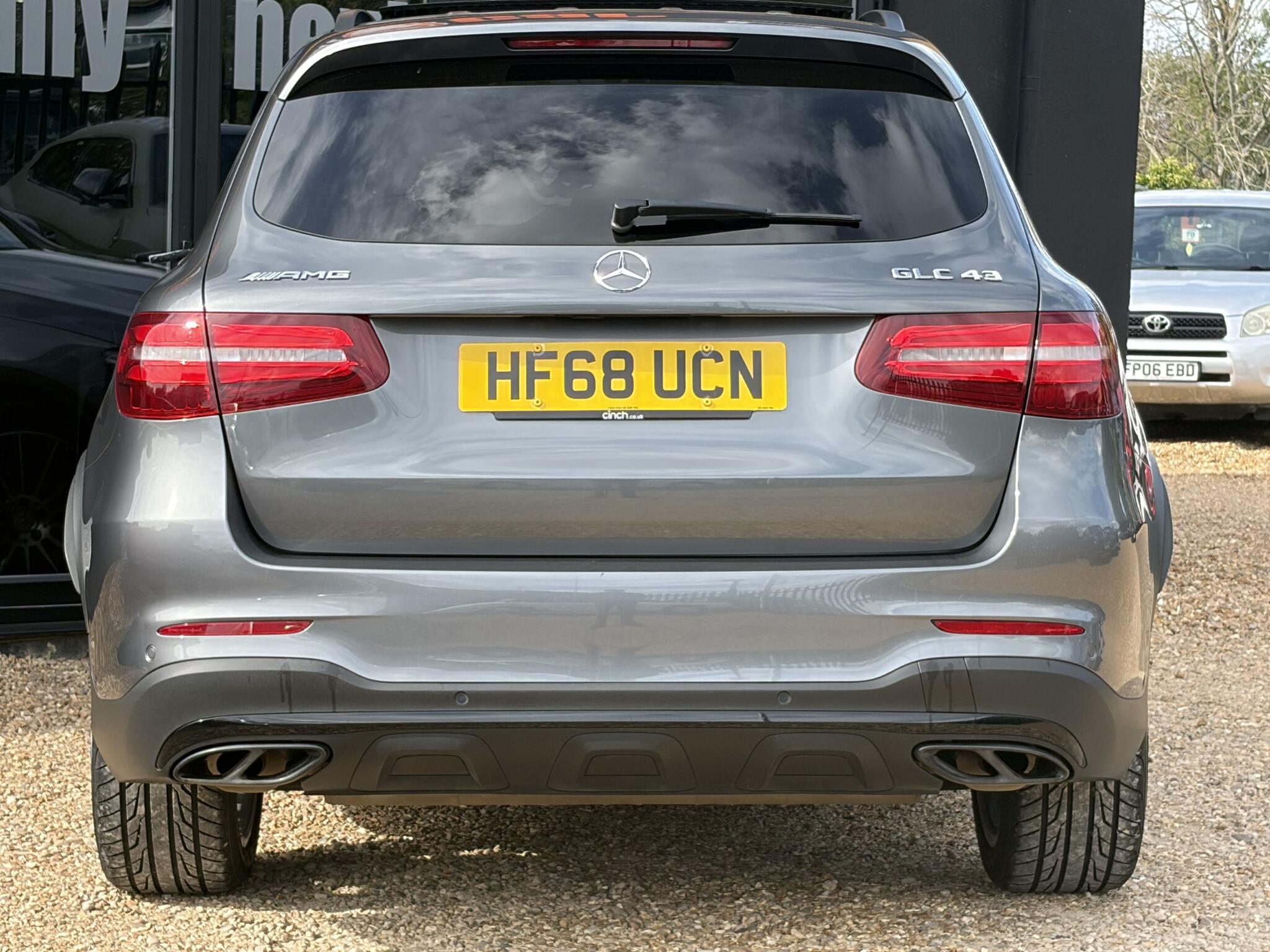 Mercedes-Benz GLC view 11