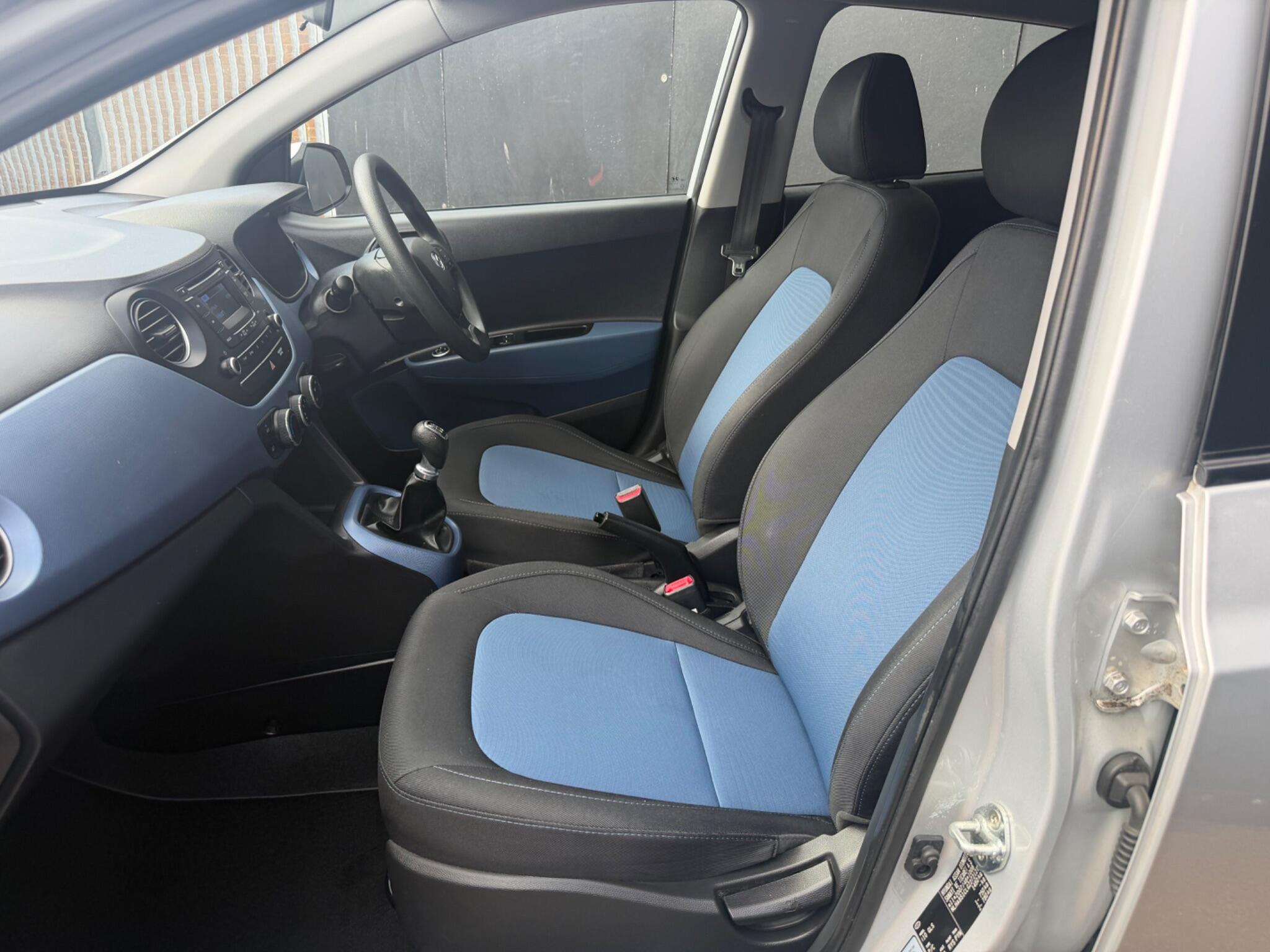 Hyundai I10 view 7