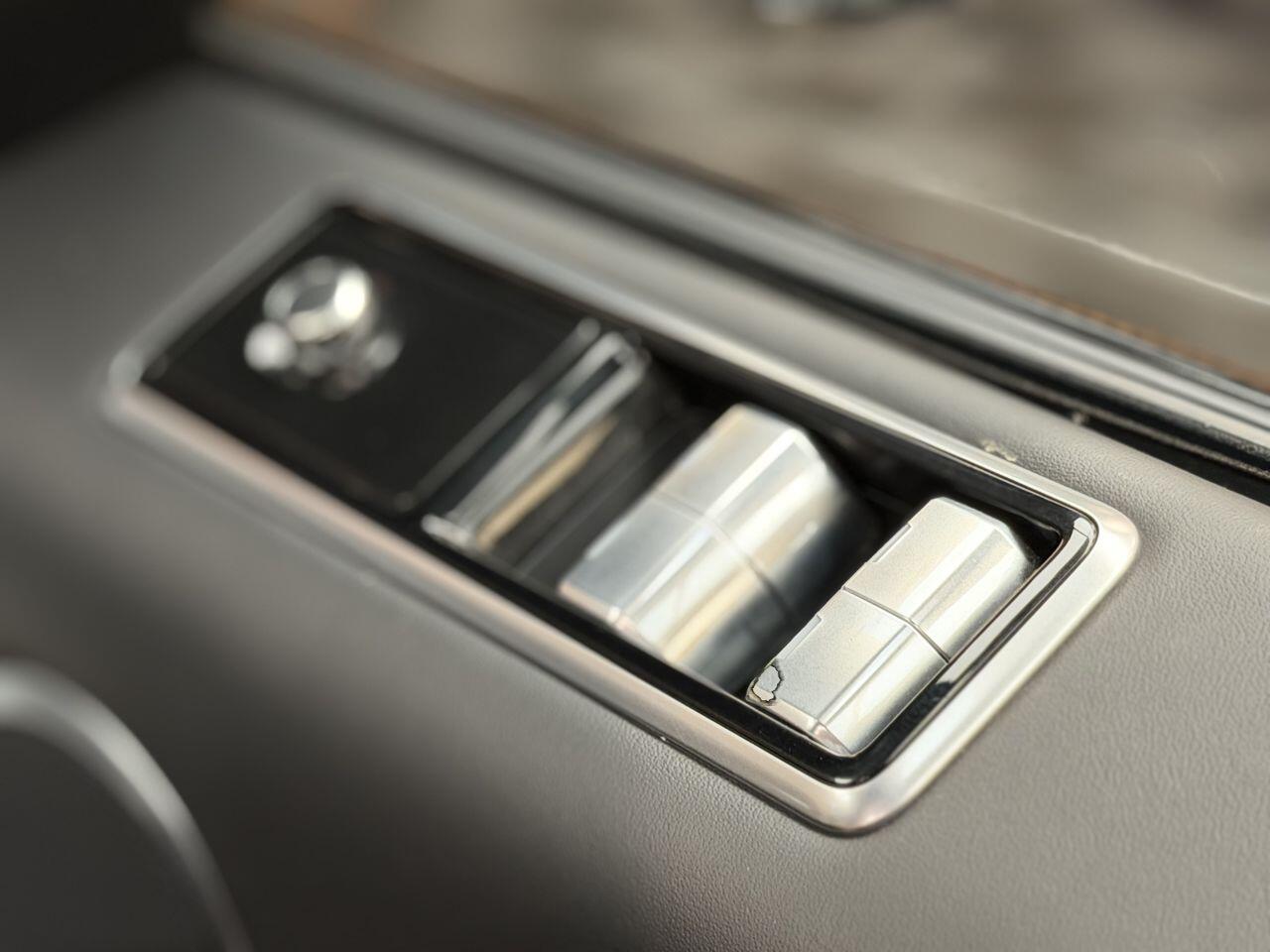 Land Rover Range Rover Sport view 35