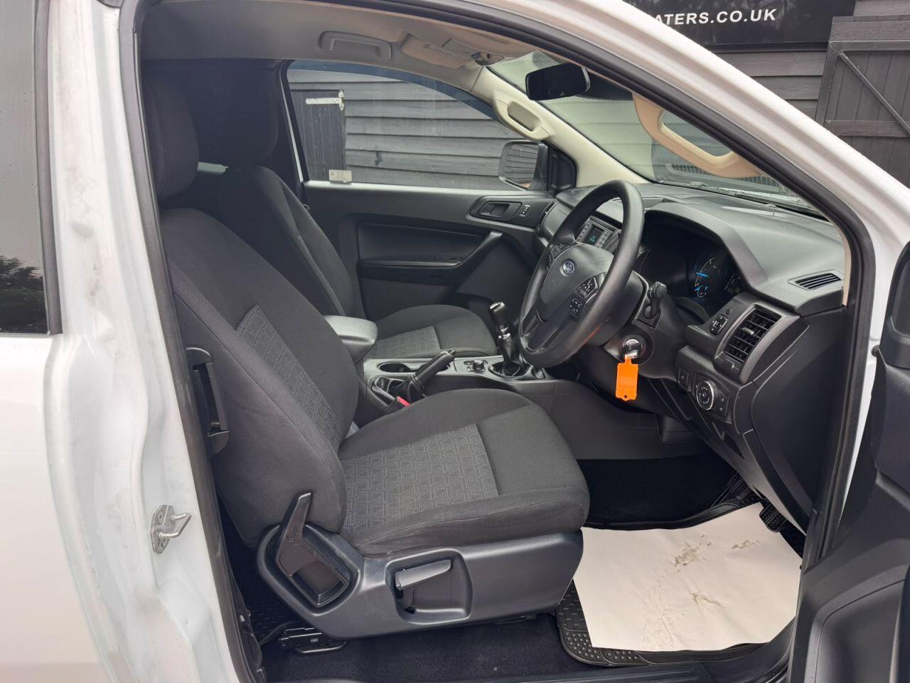 Ford Ranger view 9