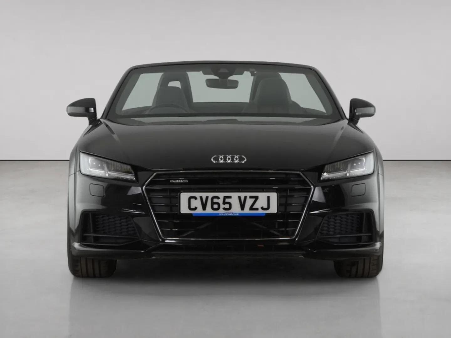 Audi TT view 5