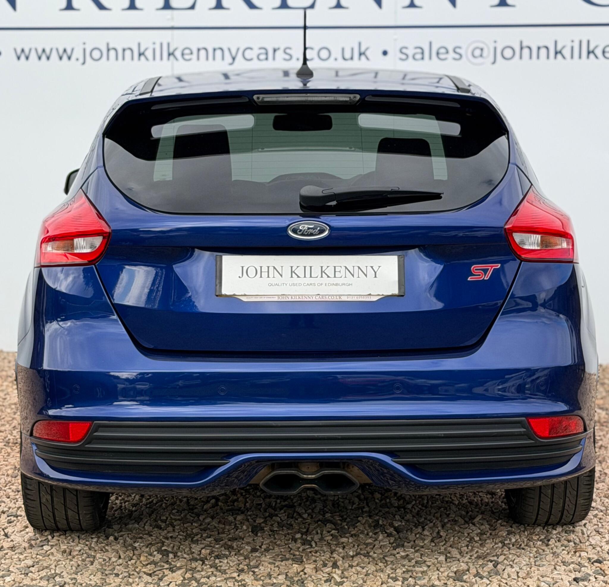 Ford Focus view 5