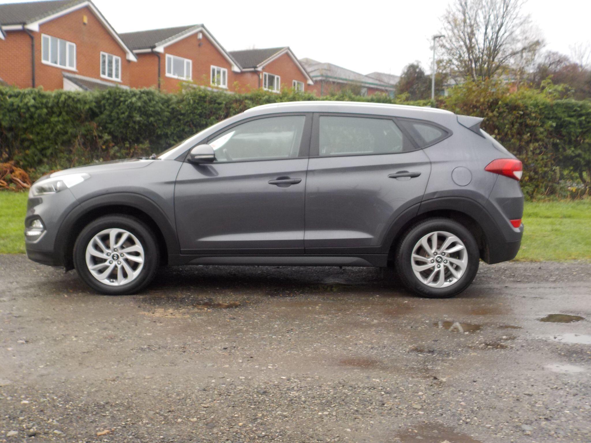 Hyundai TUCSON 1.7 CRDi Blue Drive SE Nav Euro 6 (s/s) 5dr