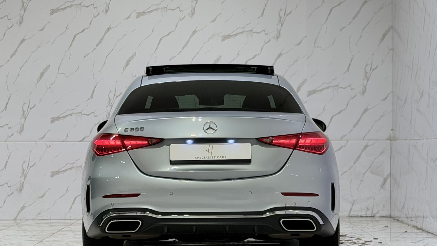 Mercedes-Benz C-Class view 6