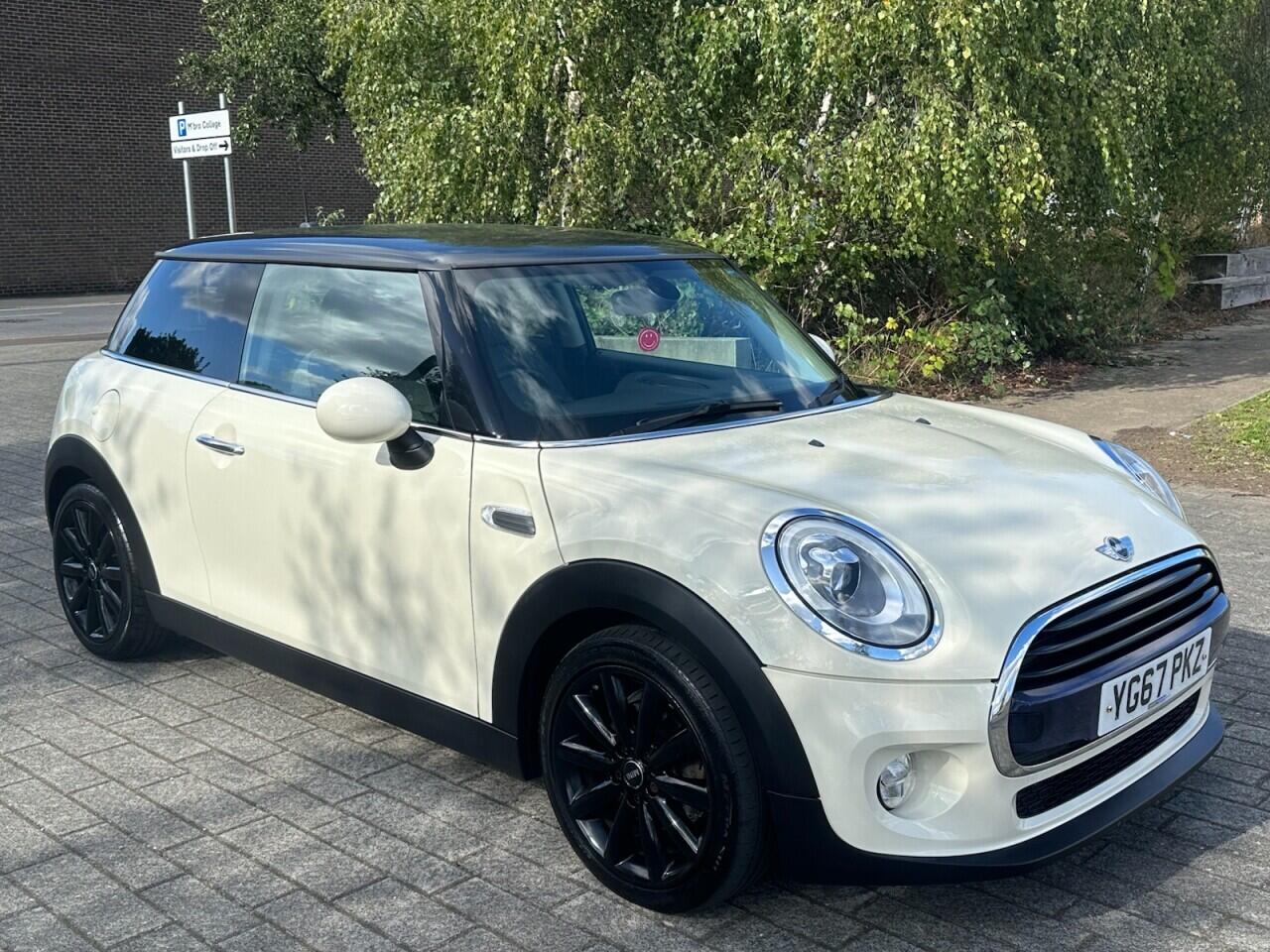 Mini Hatch view 5