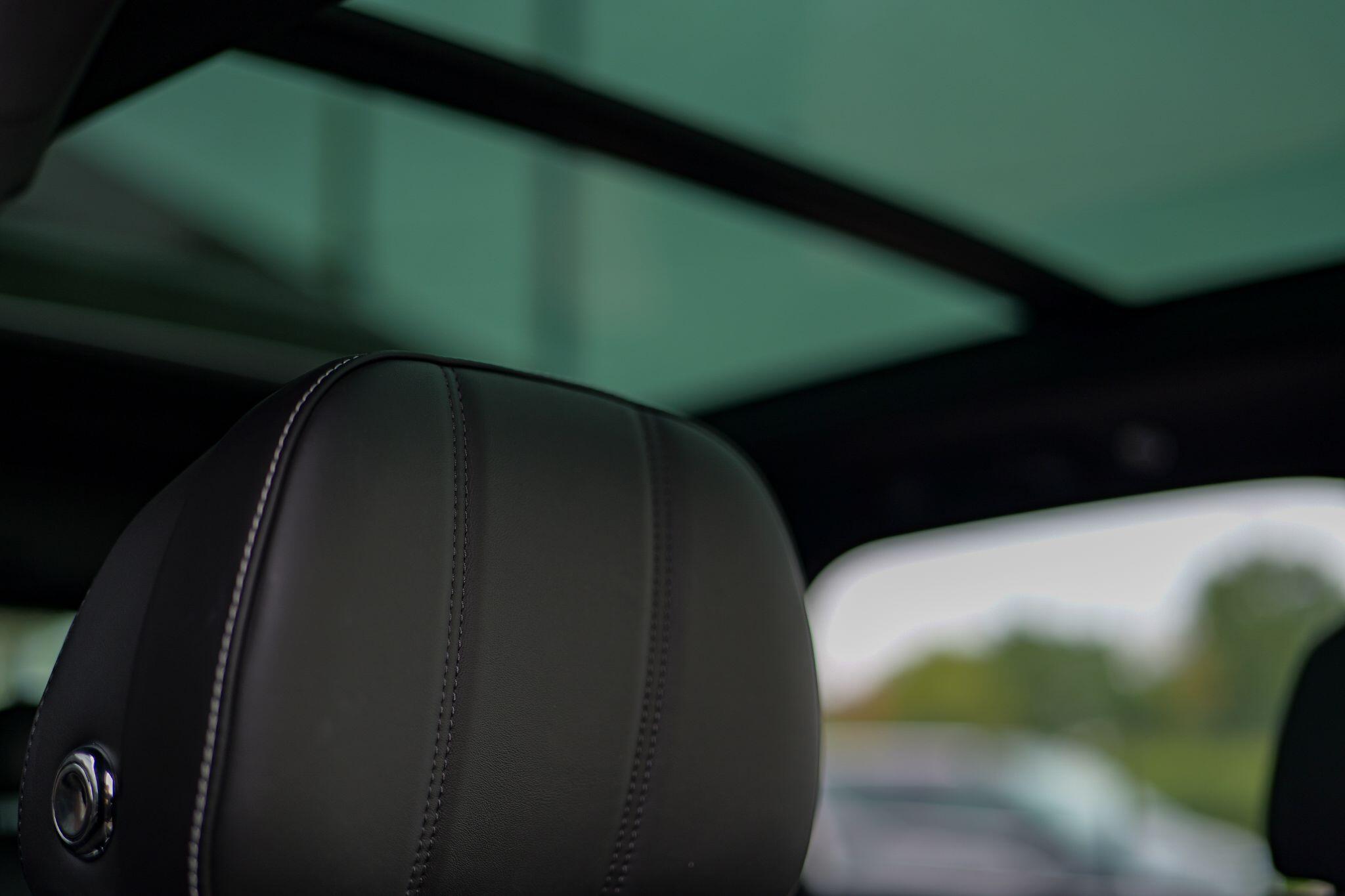 Bentley Bentayga view 13