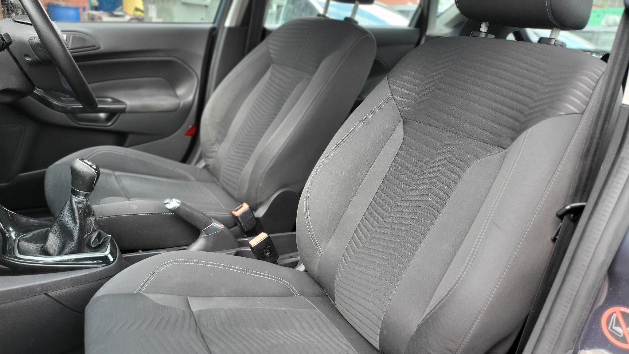 Ford Fiesta view 25