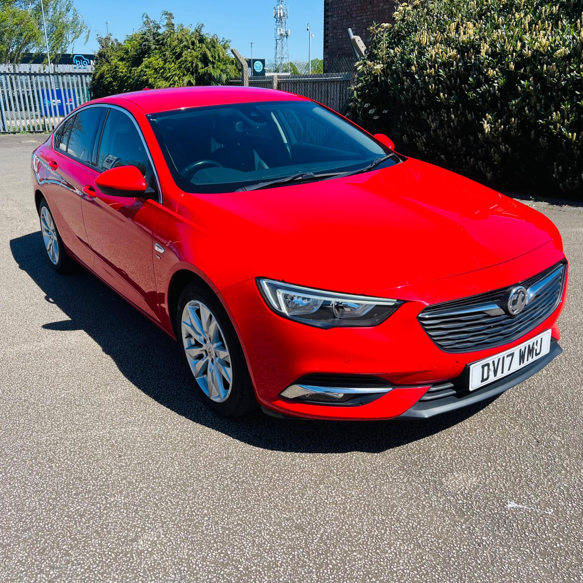 Vauxhall Insignia view 8