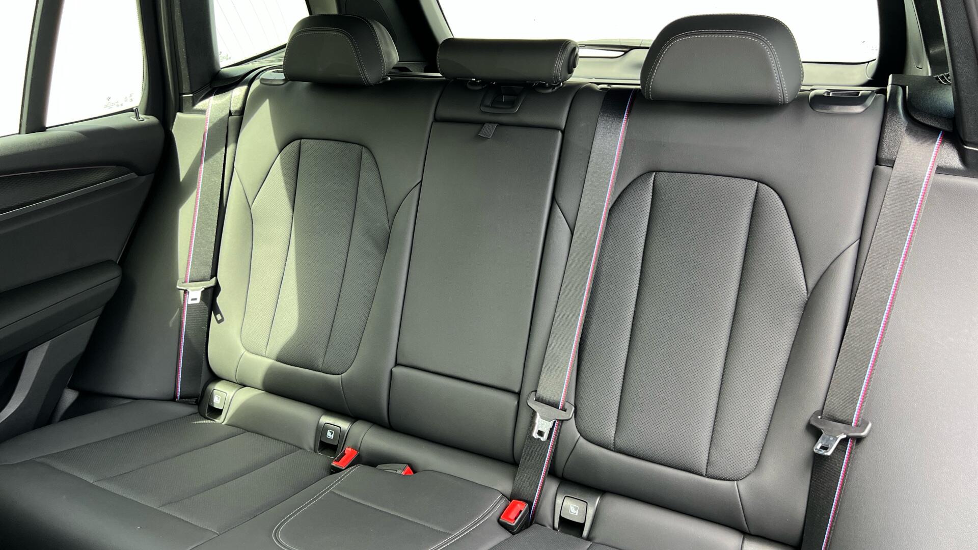 BMW X3 view 12