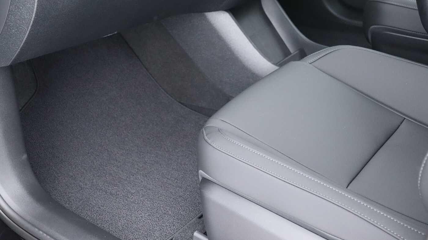 Volvo Ex30 view 27