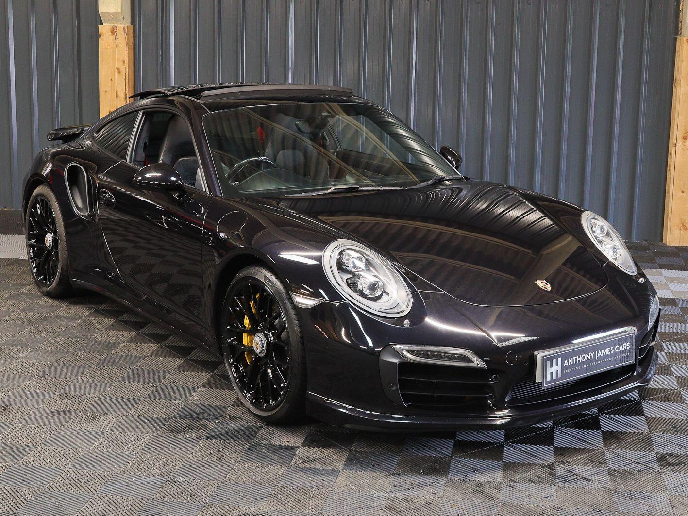 Porsche 911 view 15