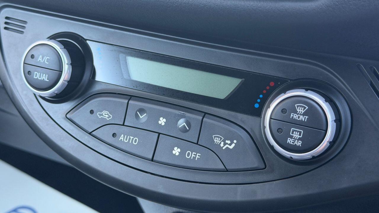 Toyota Yaris view 30