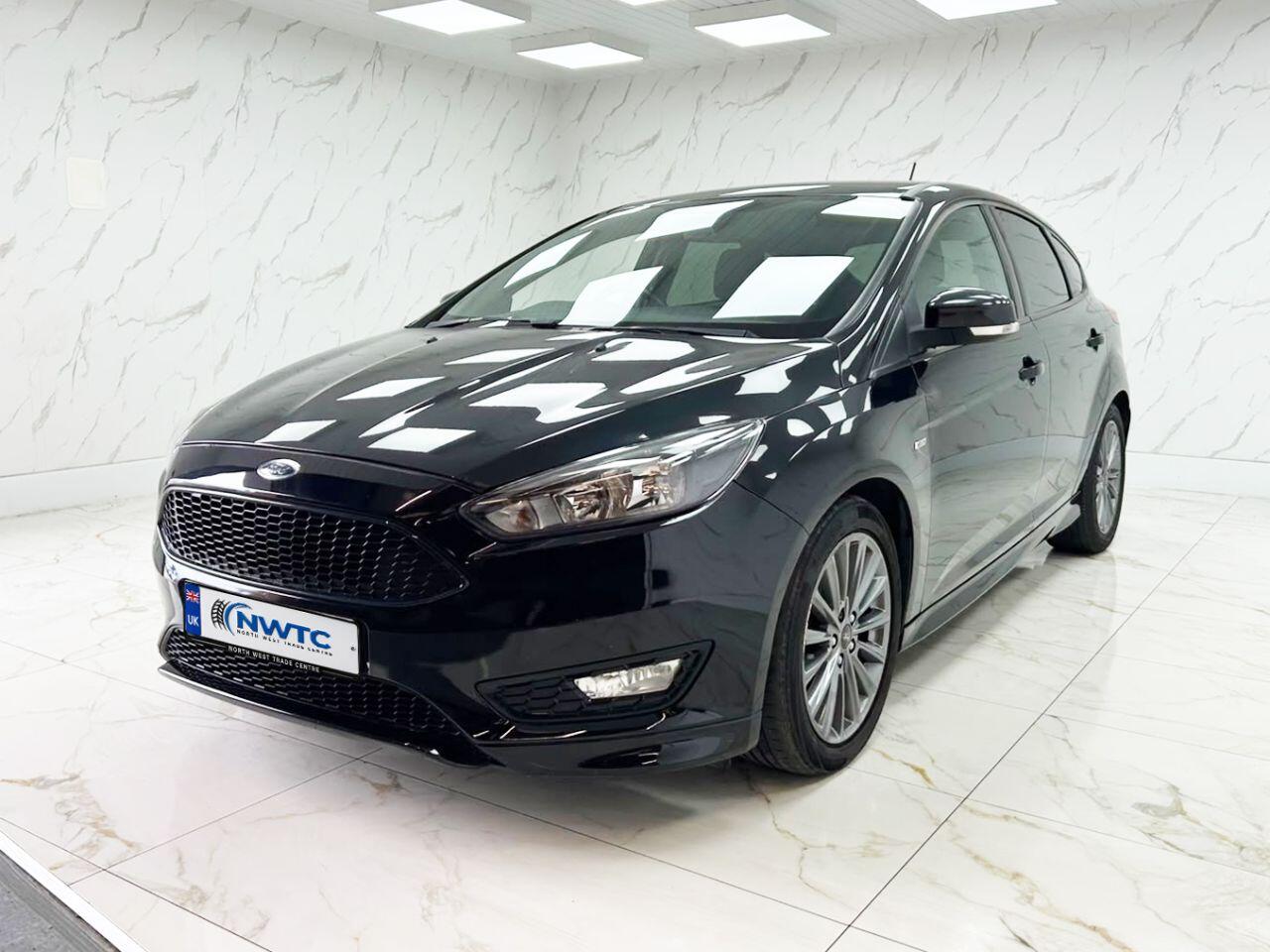 Ford Focus view 6