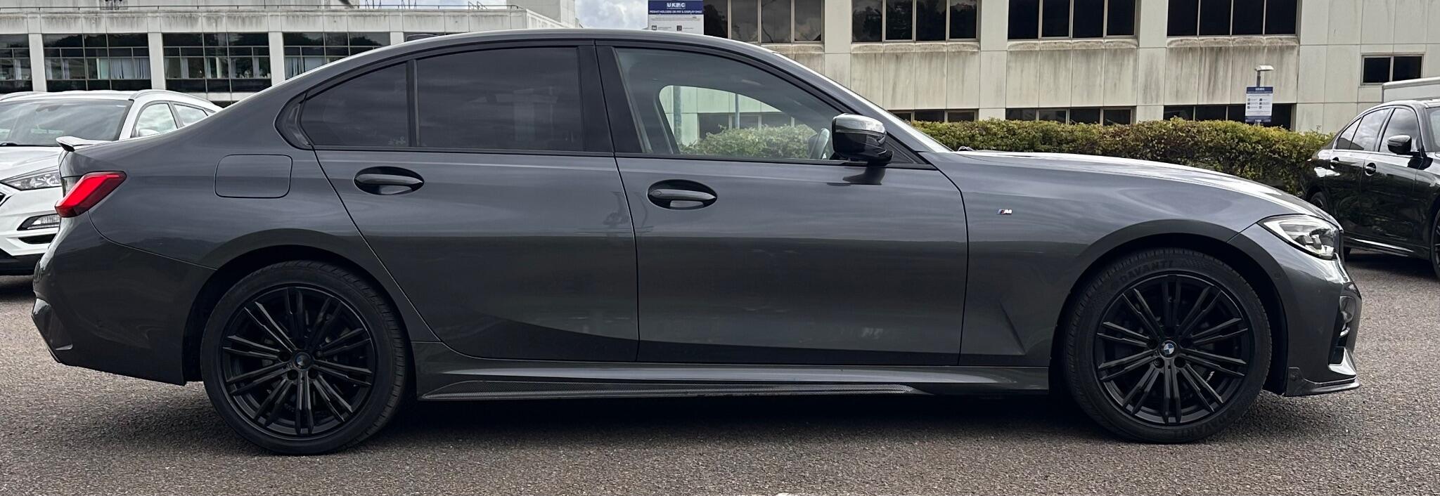 BMW 3 Series view 11