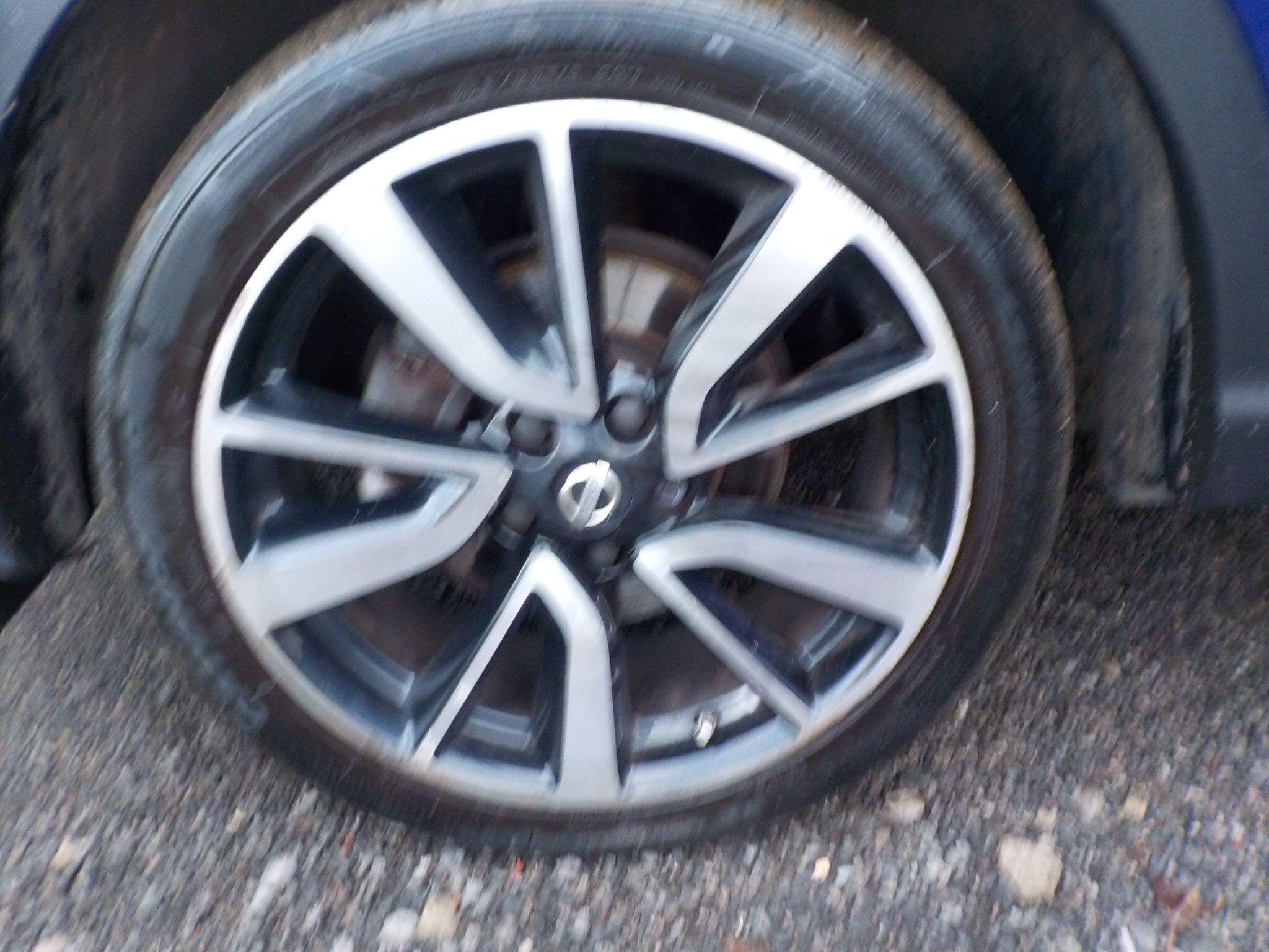 Nissan Qashqai 1.5 dCi Tekna 2WD Euro 6 (s/s) 5dr