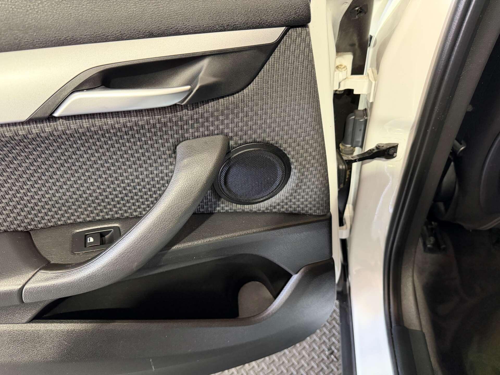 BMW X2 view 59