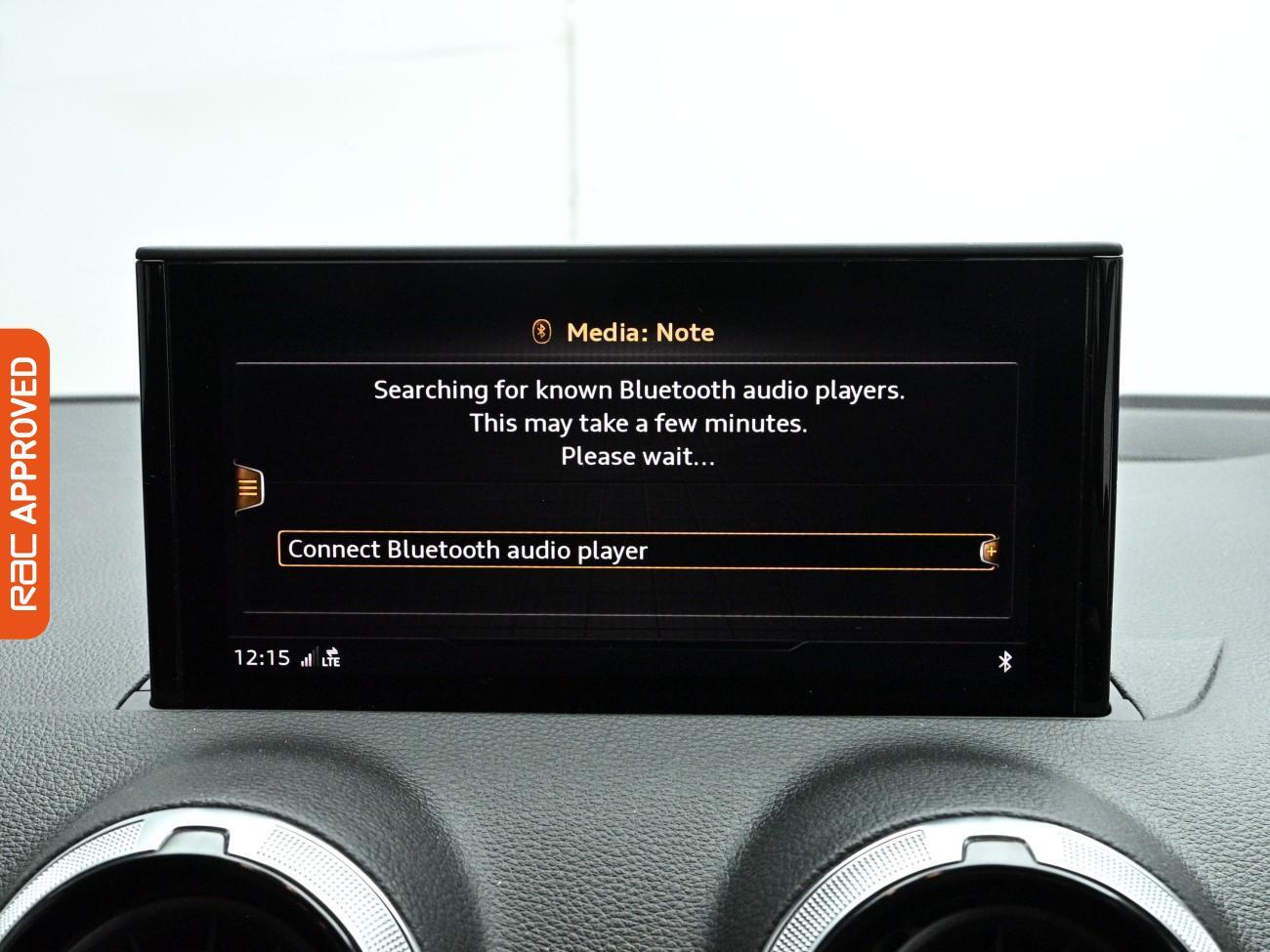 Audi Q2 view 19