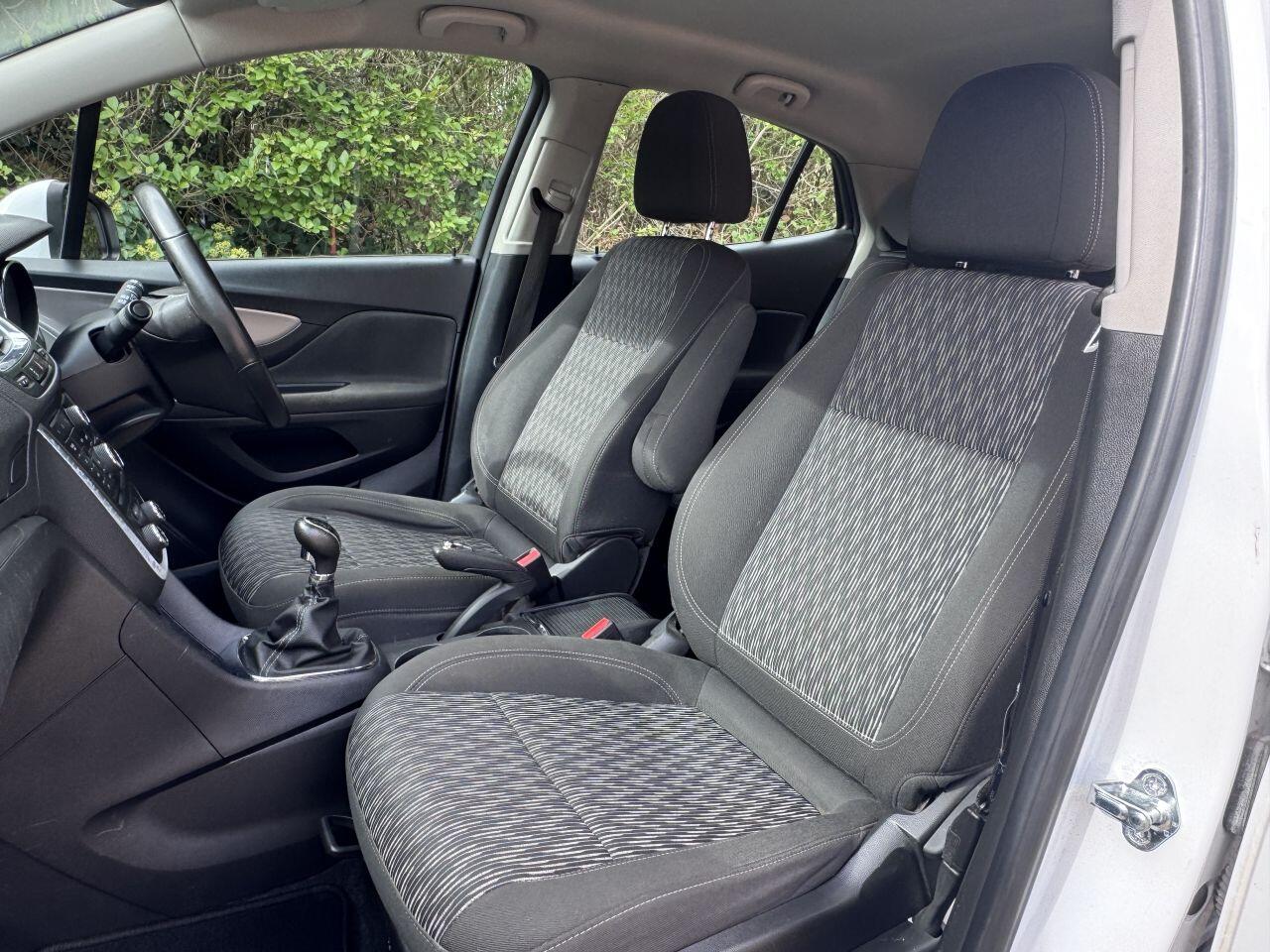 Vauxhall Mokka view 4
