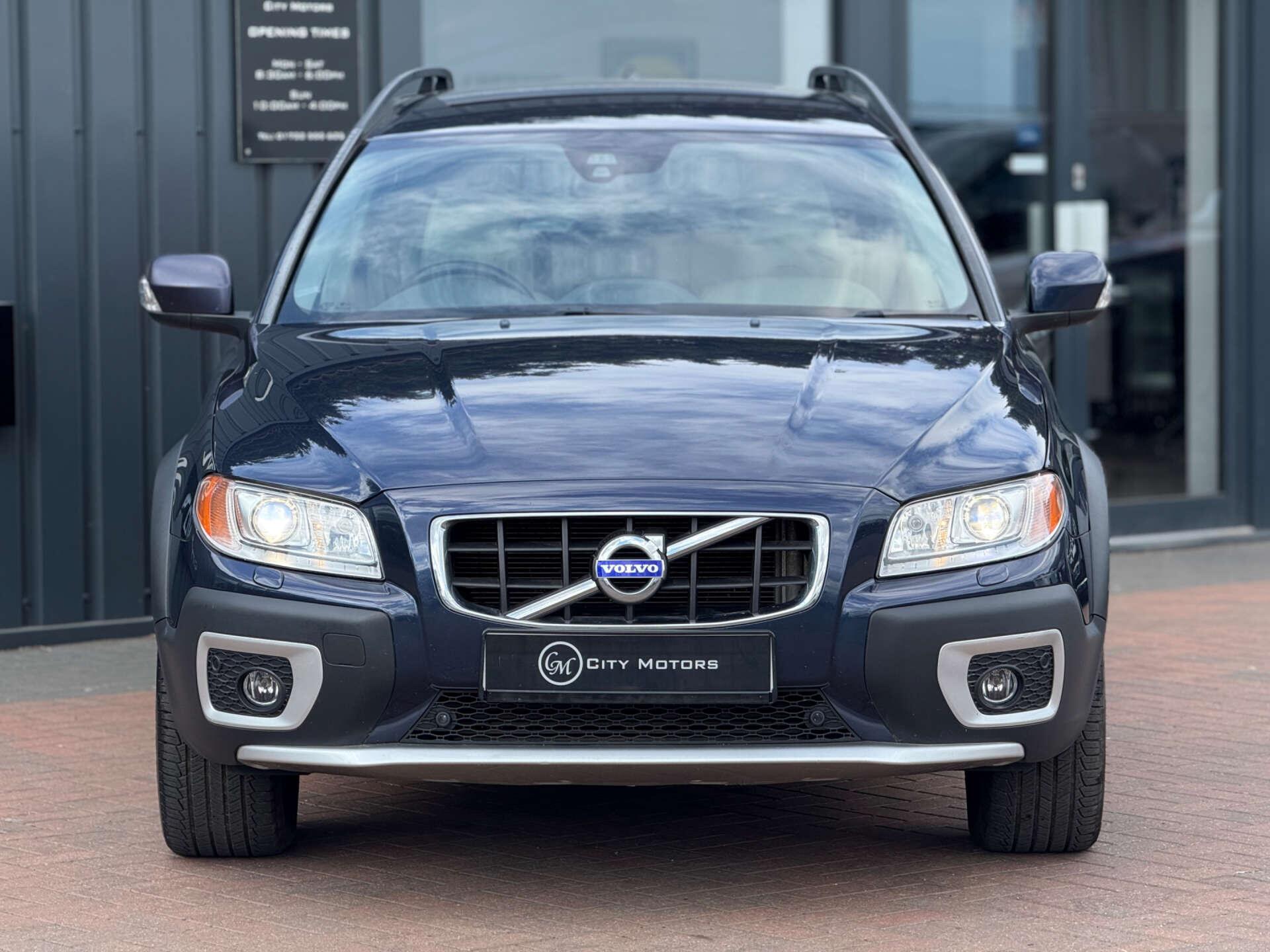 Volvo XC70 view 10