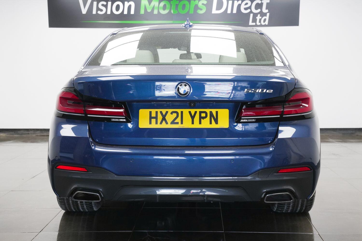 BMW 5 Series view 3