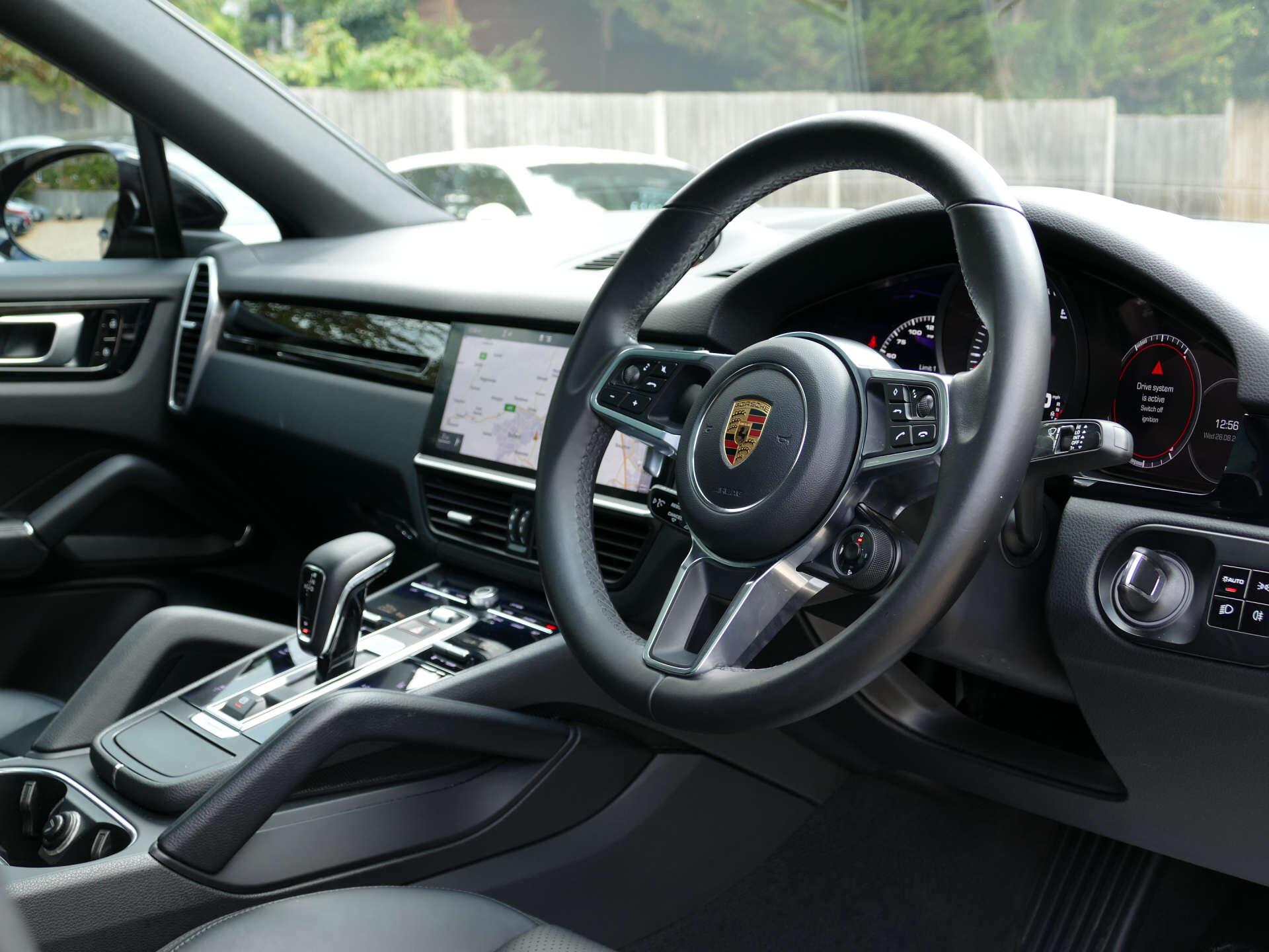 Porsche Cayenne view 22