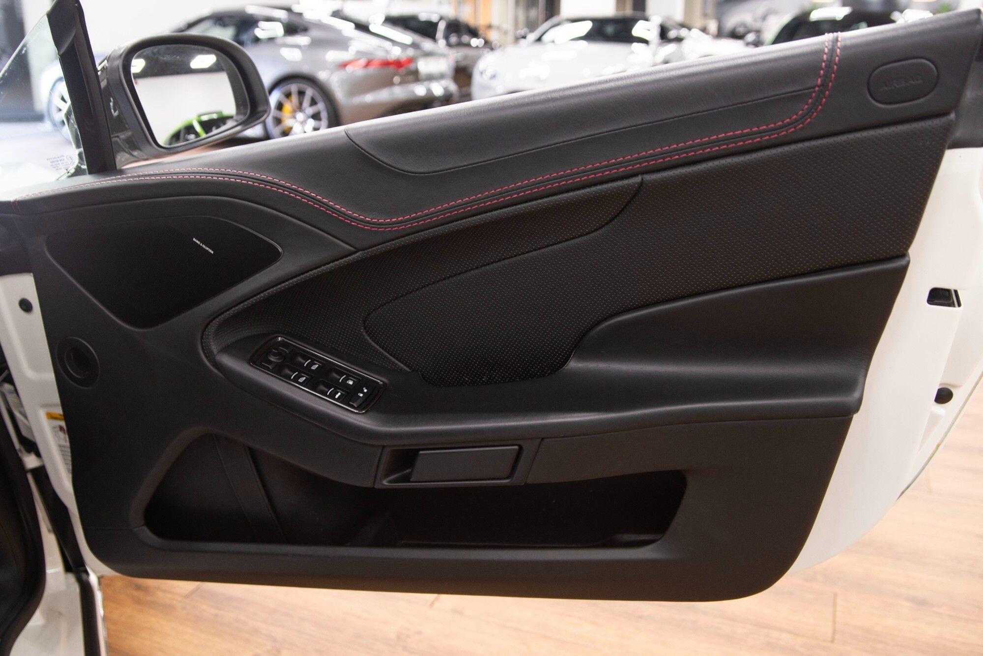 Aston Martin Vanquish view 31