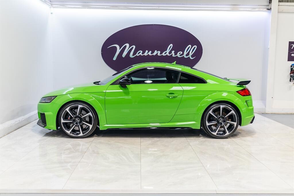 Audi TT RS view 3