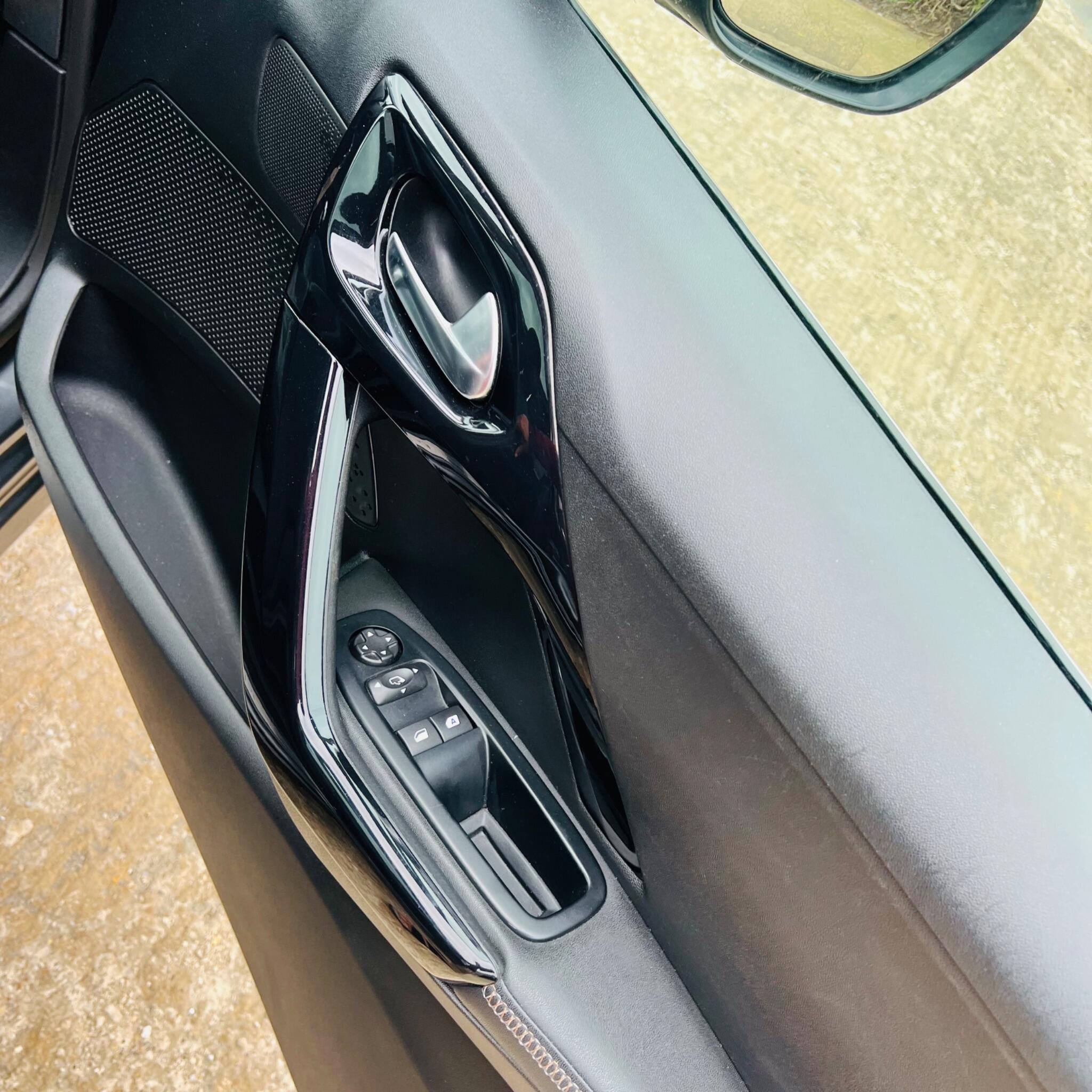 Peugeot 208 view 14