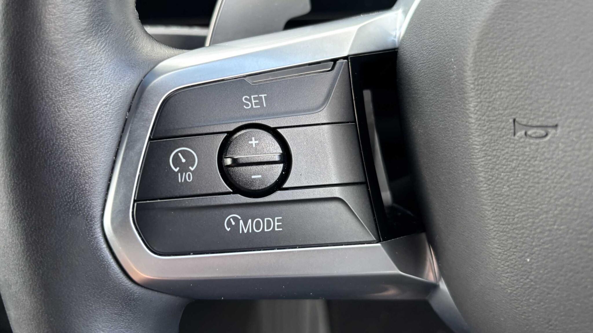 BMW 2 Series view 19